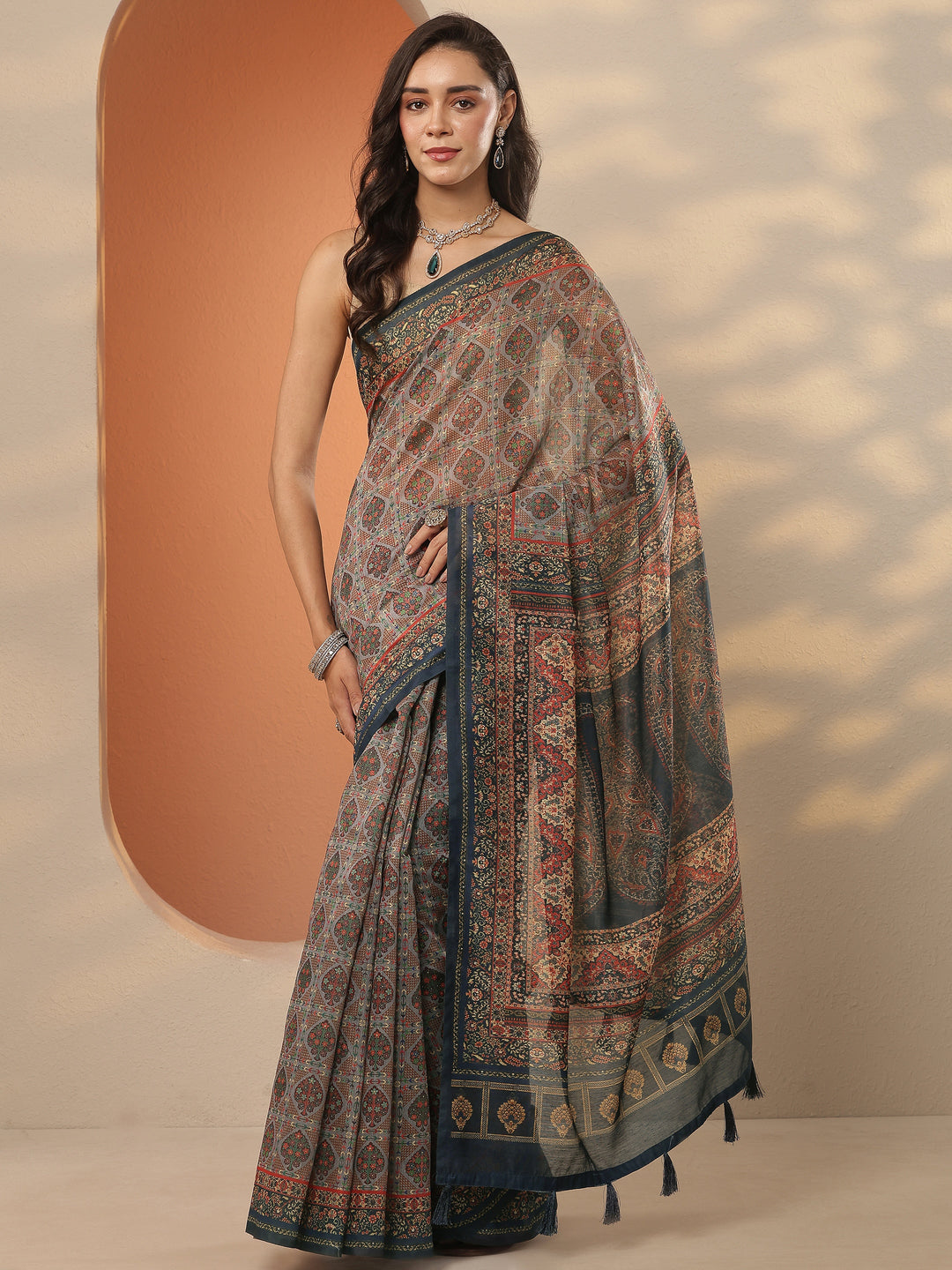  Multi Printed Silk Blend Saree With Unstitched Blouse Piece 