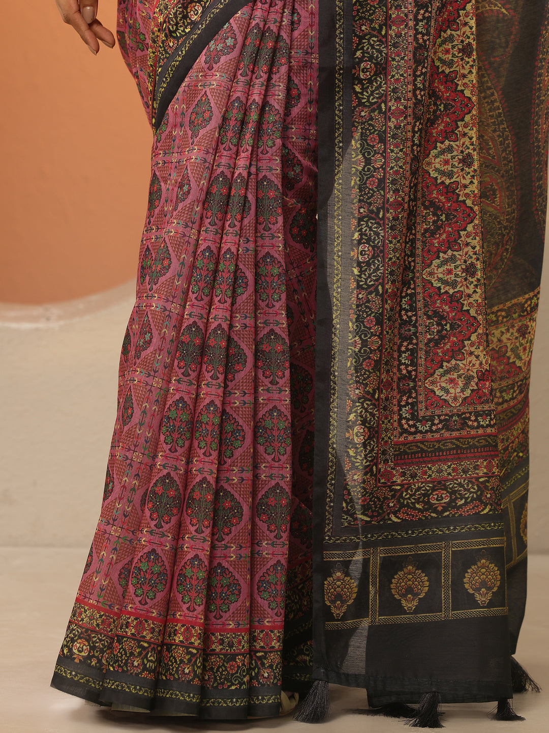  Multi Printed Silk Blend Saree With Unstitched Blouse Piece 