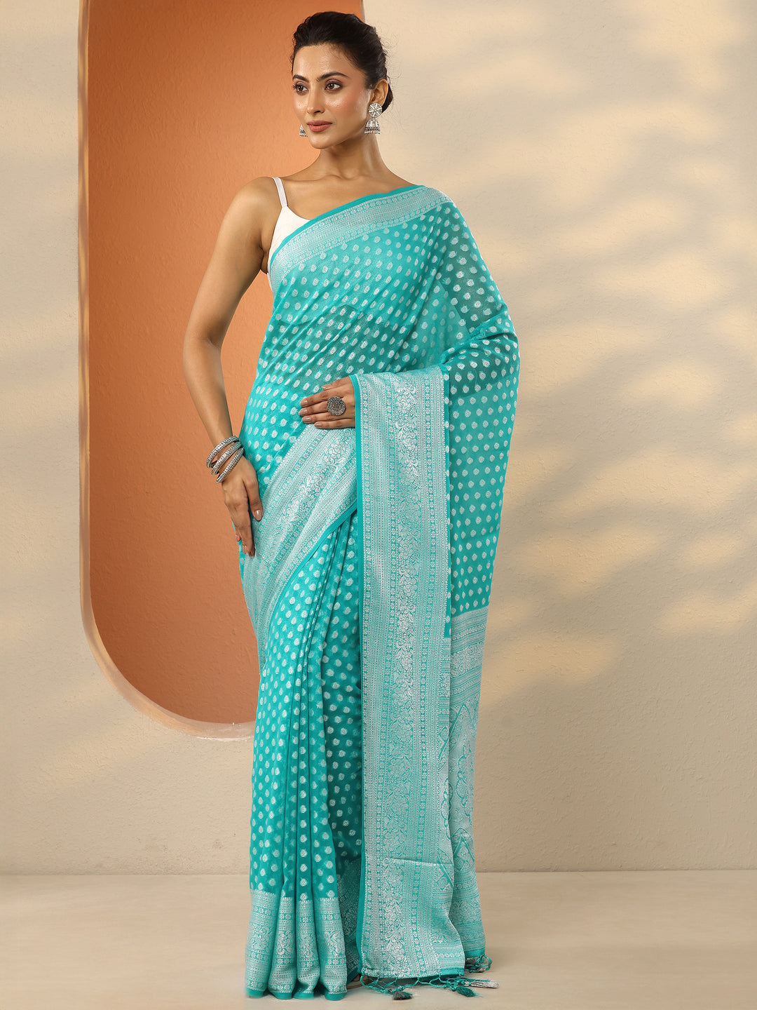  Green Woven Design Pure Georgette Saree With Unstitched Blouse Piece 