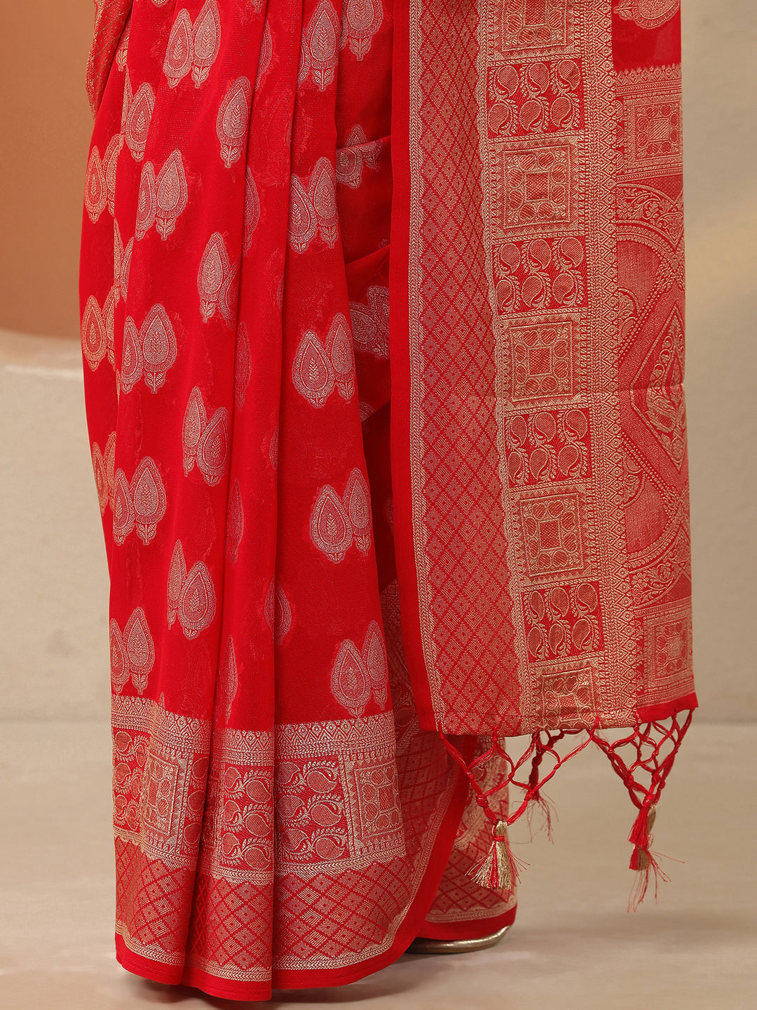  Red Woven Design Pure Georgette Saree With Unstitched Blouse Piece 