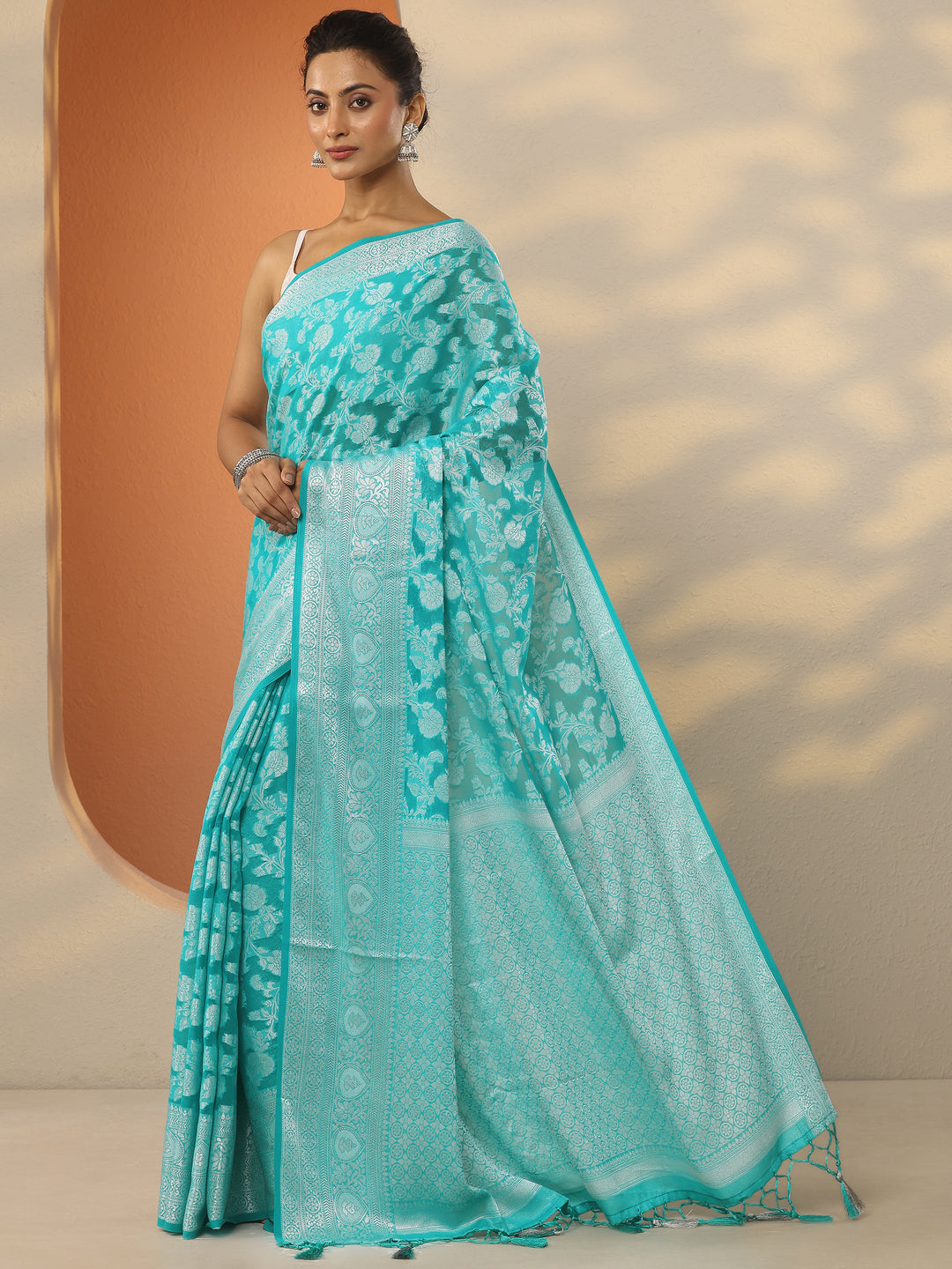  Green Woven Design Pure Georgette Saree With Unstitched Blouse Piece 