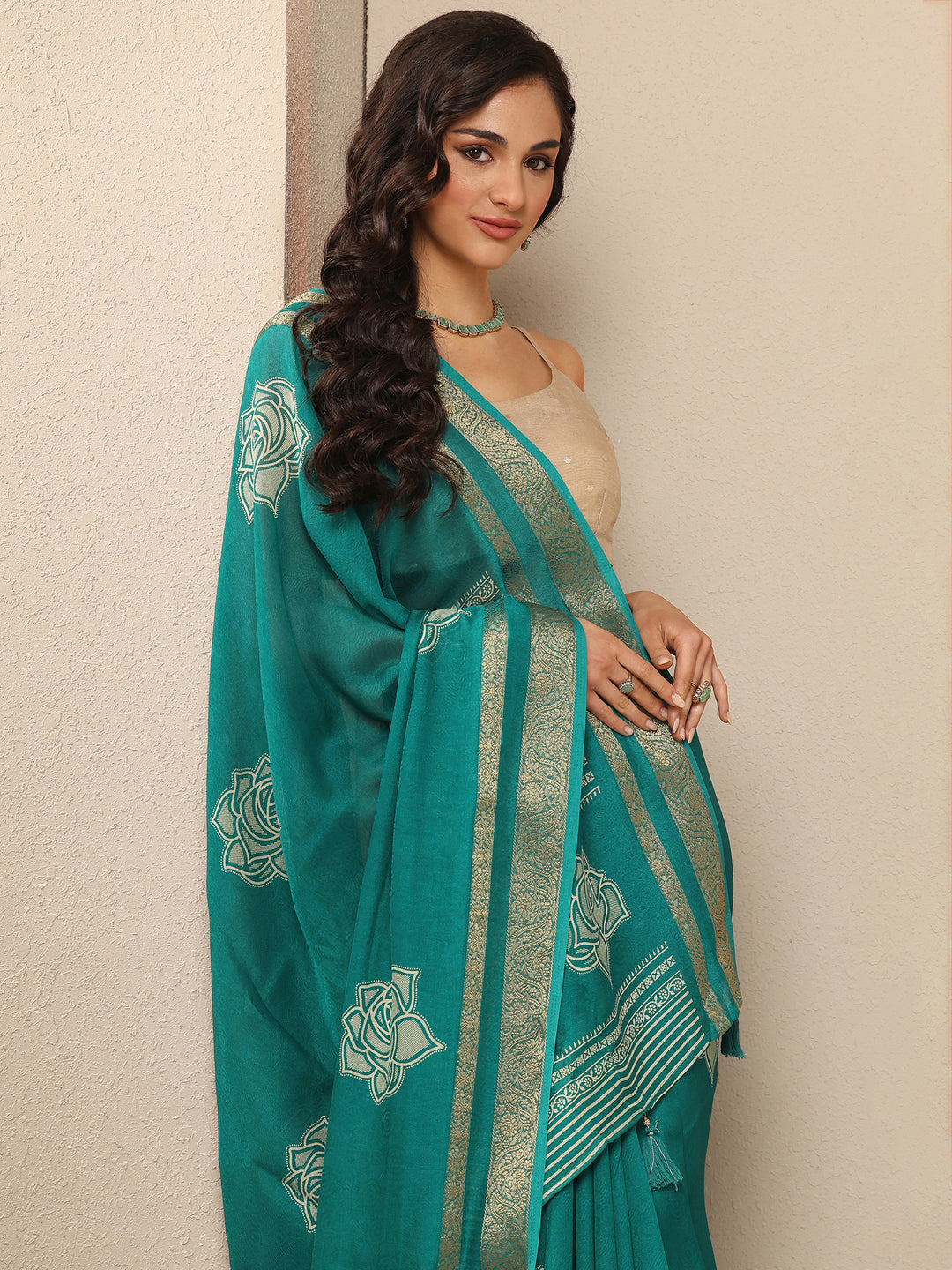  Green Printed Silk Blend Saree With Unstitched Blouse Piece 