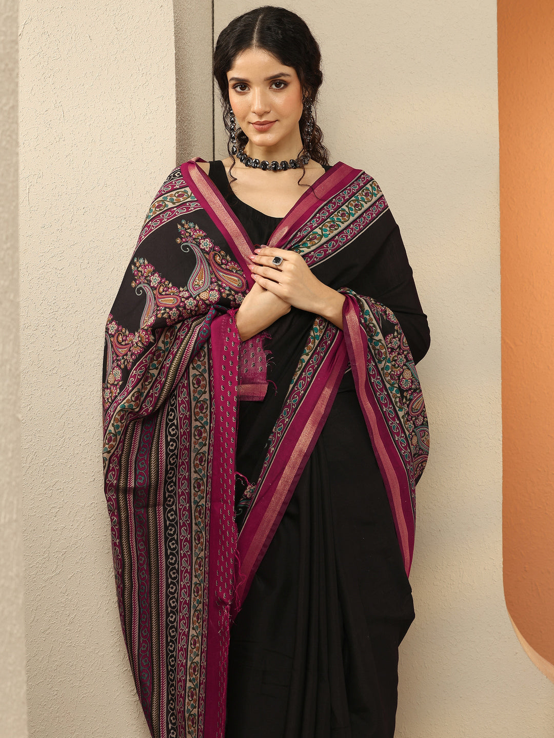  Black Paisley Printed Silk Blend Saree With Unstitched Blouse Piece 