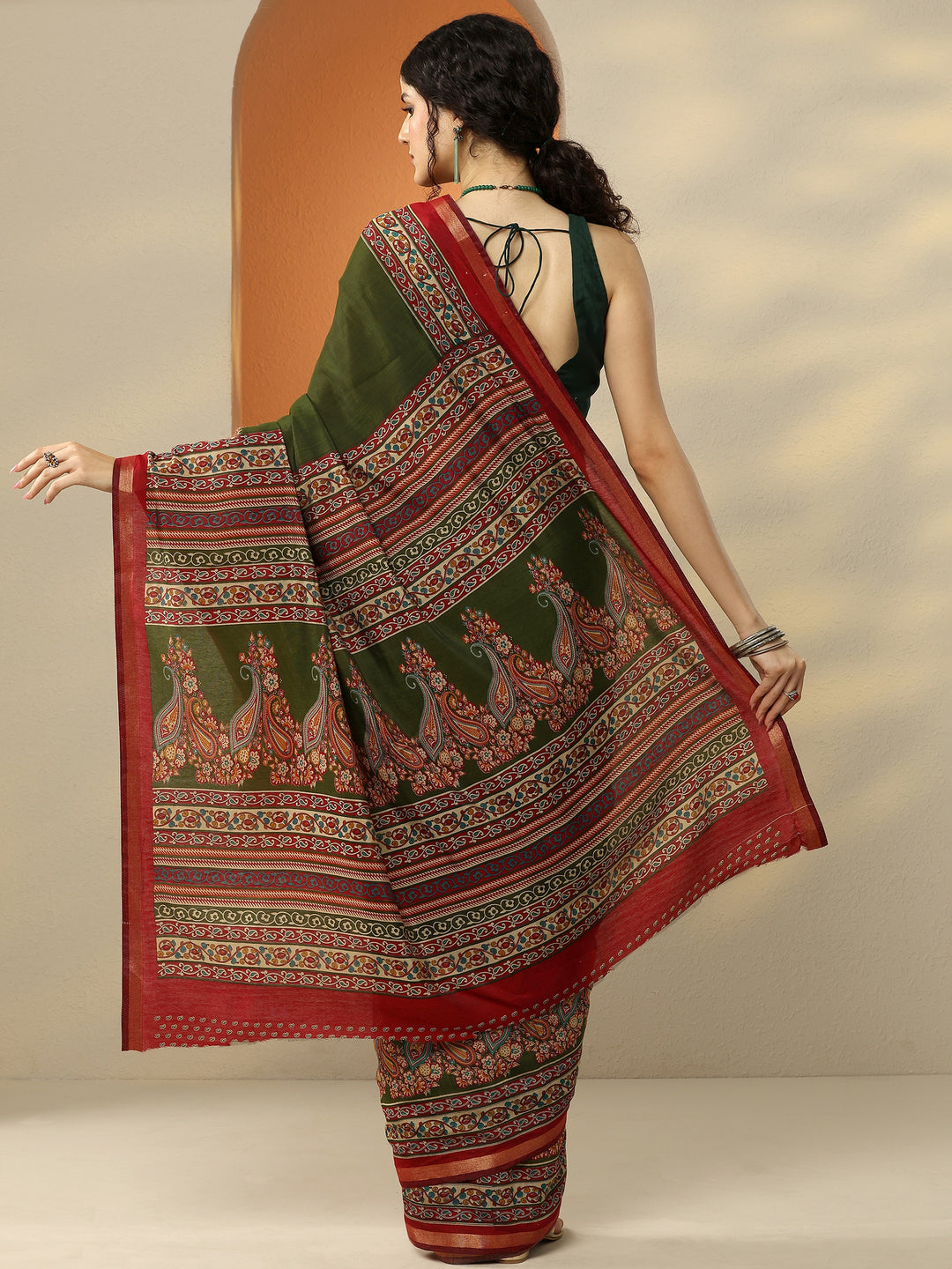  Green Paisley Printed Silk Blend Saree With Unstitched Blouse Piece 