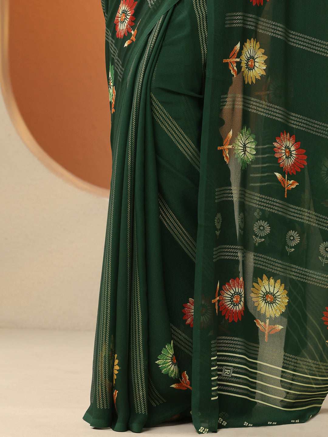  Green Printed Georgette Saree With Unstitched Blouse Piece 
