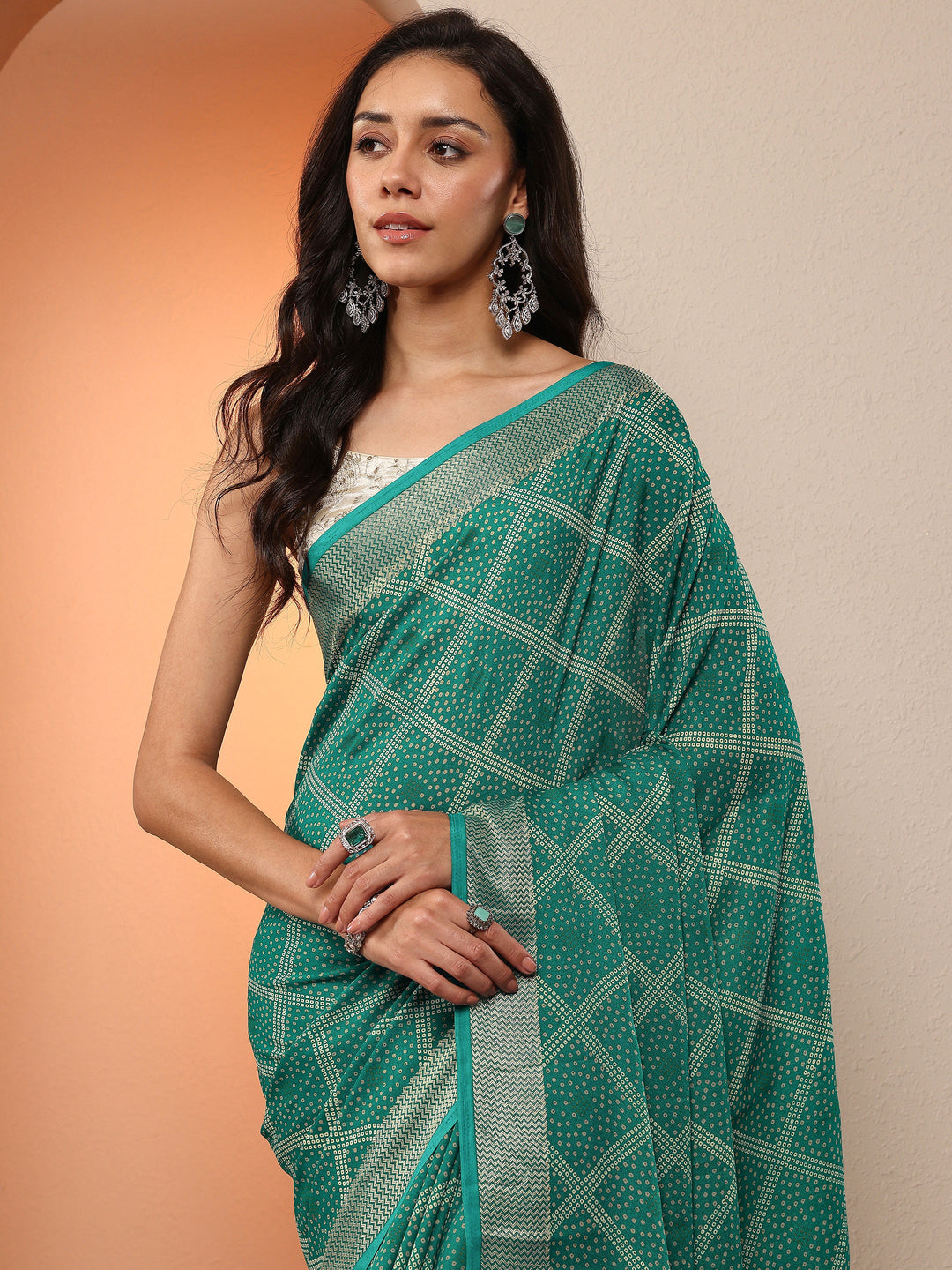  Green Bandhani Printed Georgette Saree With Unstitched Blouse Piece 