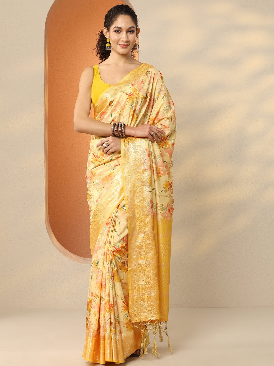  Yellow Printed Silk Blend Saree With Unstitched Blouse Piece 