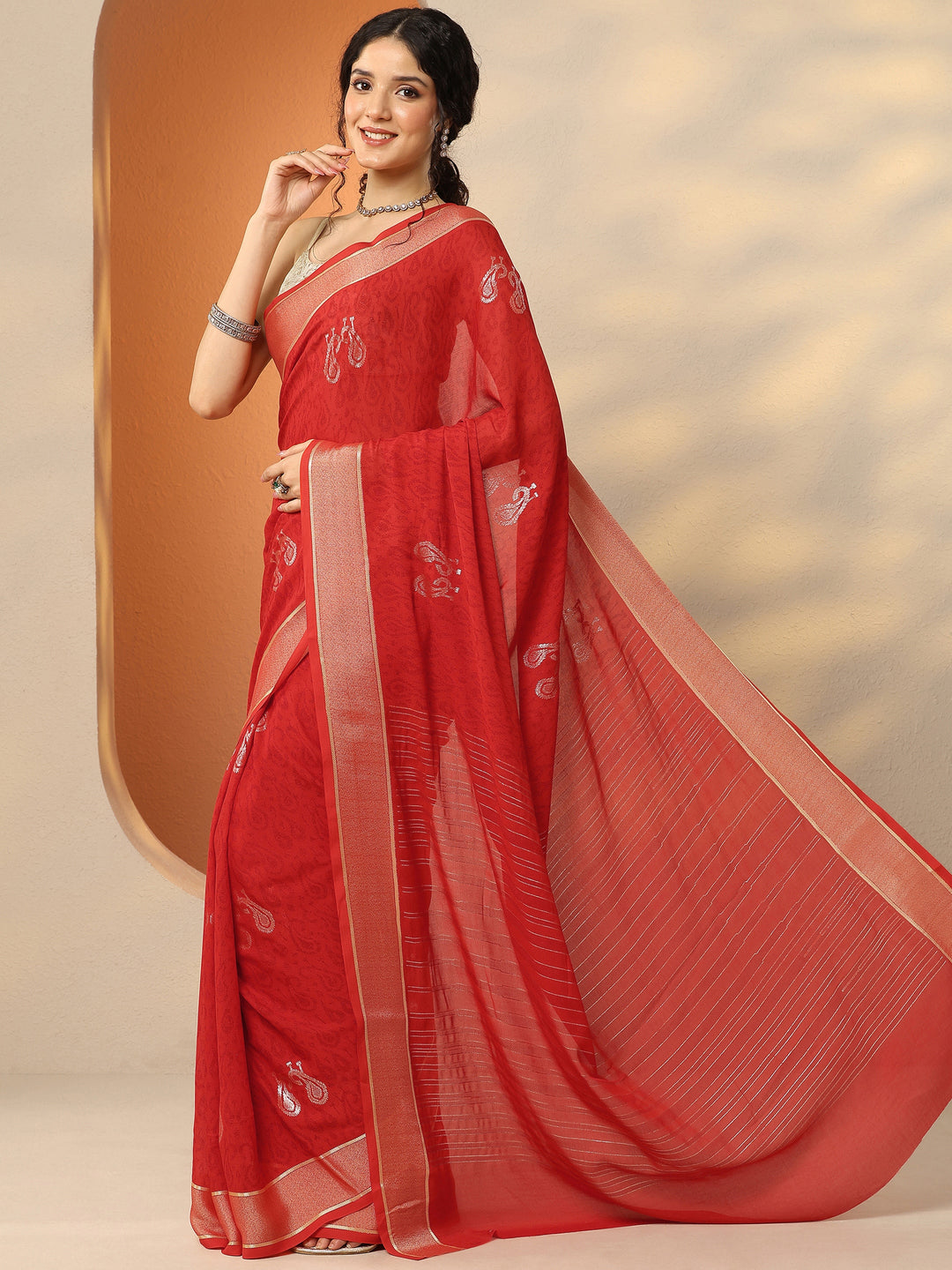  Red Paisley Printed Georgette Saree With Unstitched Blouse Piece 