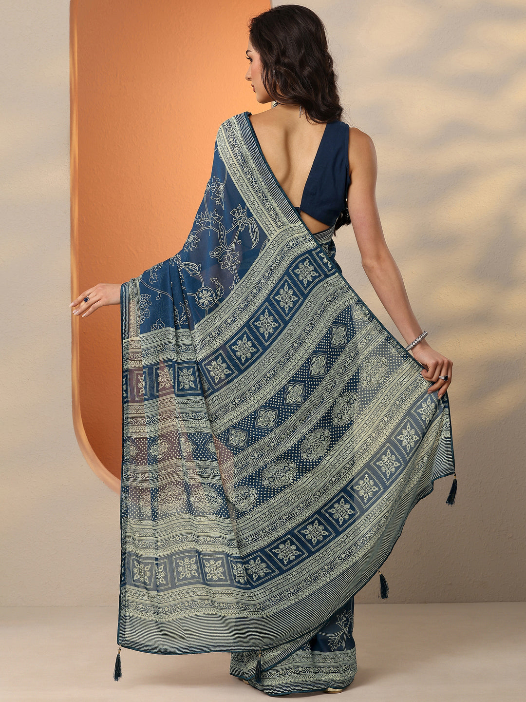  Navy Blue Printed Georgette Saree With Unstitched Blouse Piece 