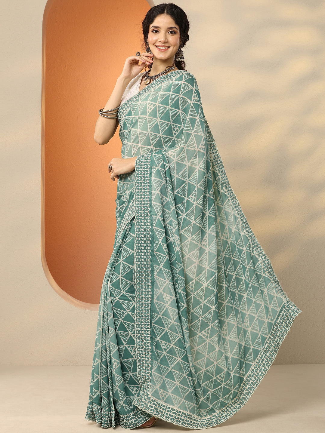  Green Bandhani Printed Georgette Saree With Unstitched Blouse Piece 