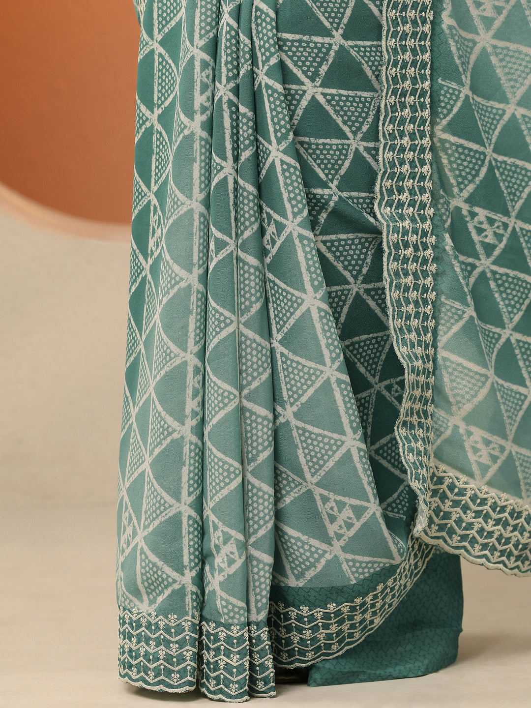  Green Bandhani Printed Georgette Saree With Unstitched Blouse Piece 