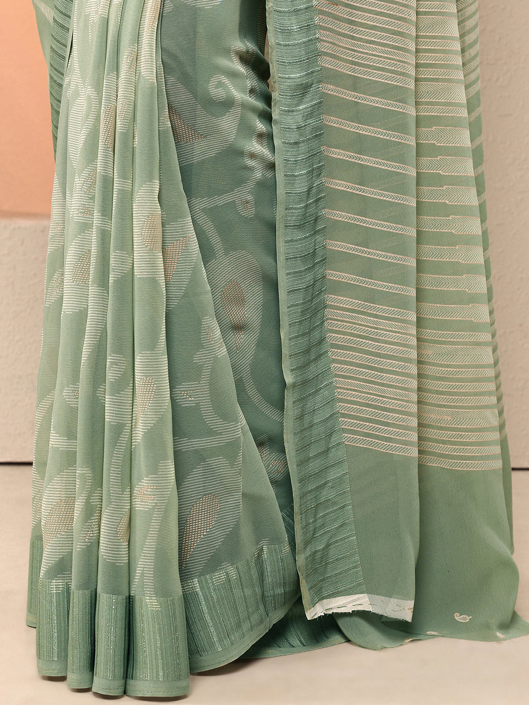  Green Paisley Printed Georgette Saree With Unstitched Blouse Piece 