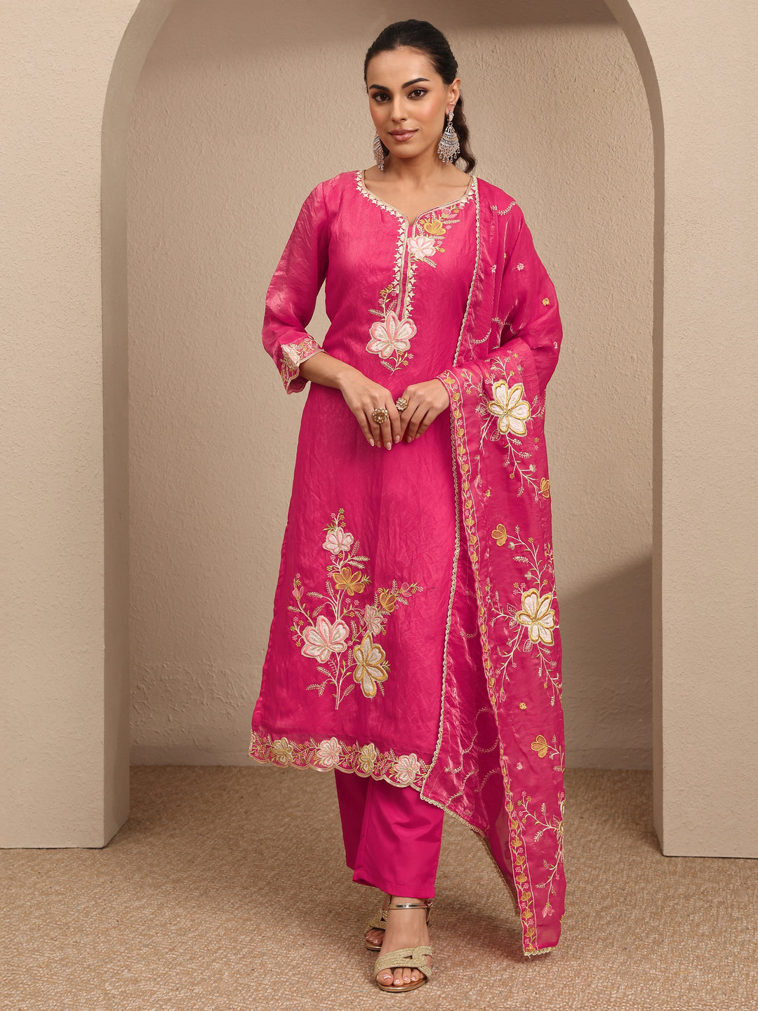  Pink Embroidered Organza Straight Suit Set With Dupatta 