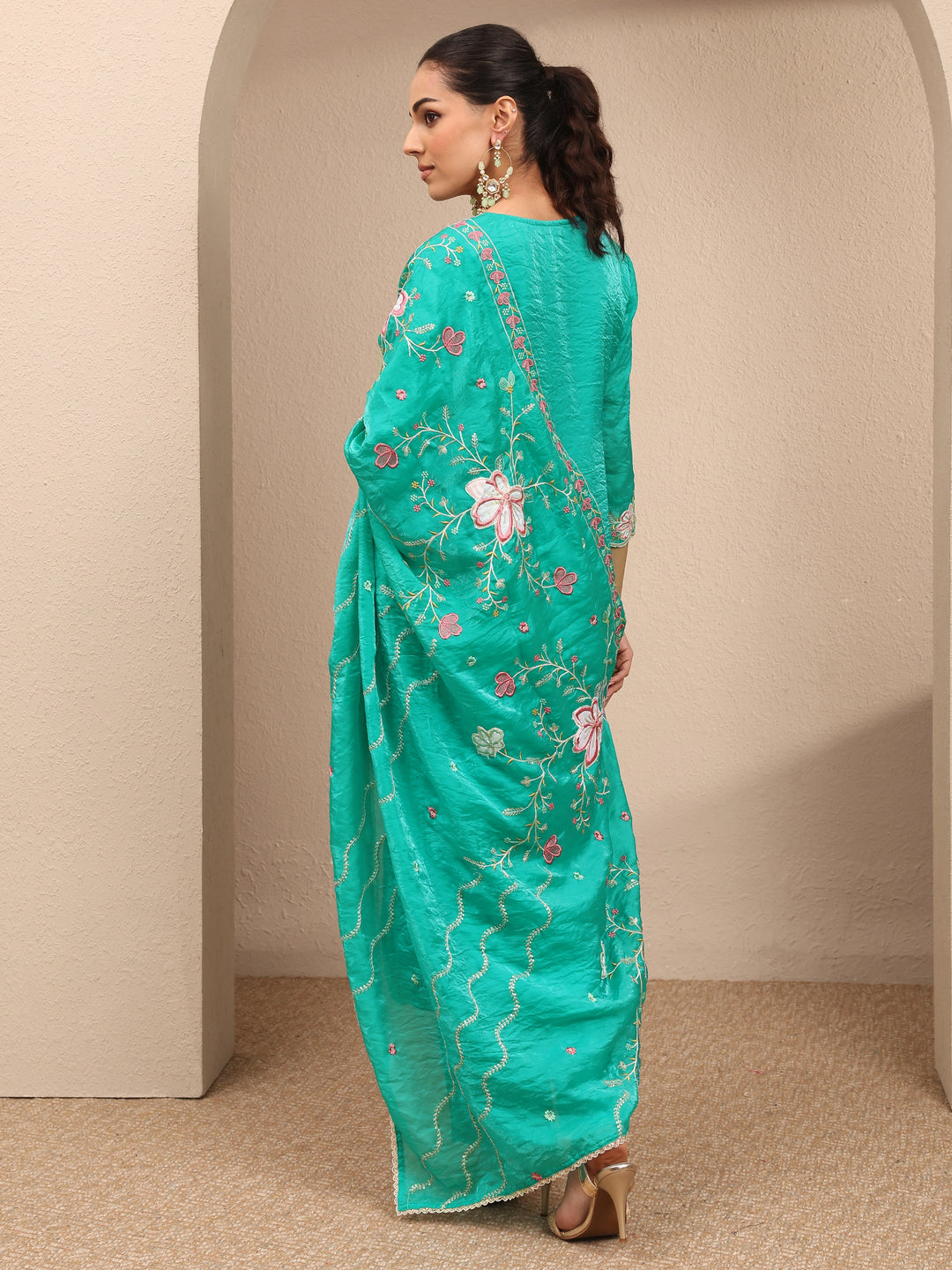  Green Embroidered Organza Straight Suit Set With Dupatta 
