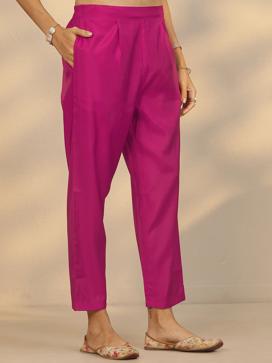  Pink Printed Silk Blend Straight Suit Set With Dupatta 