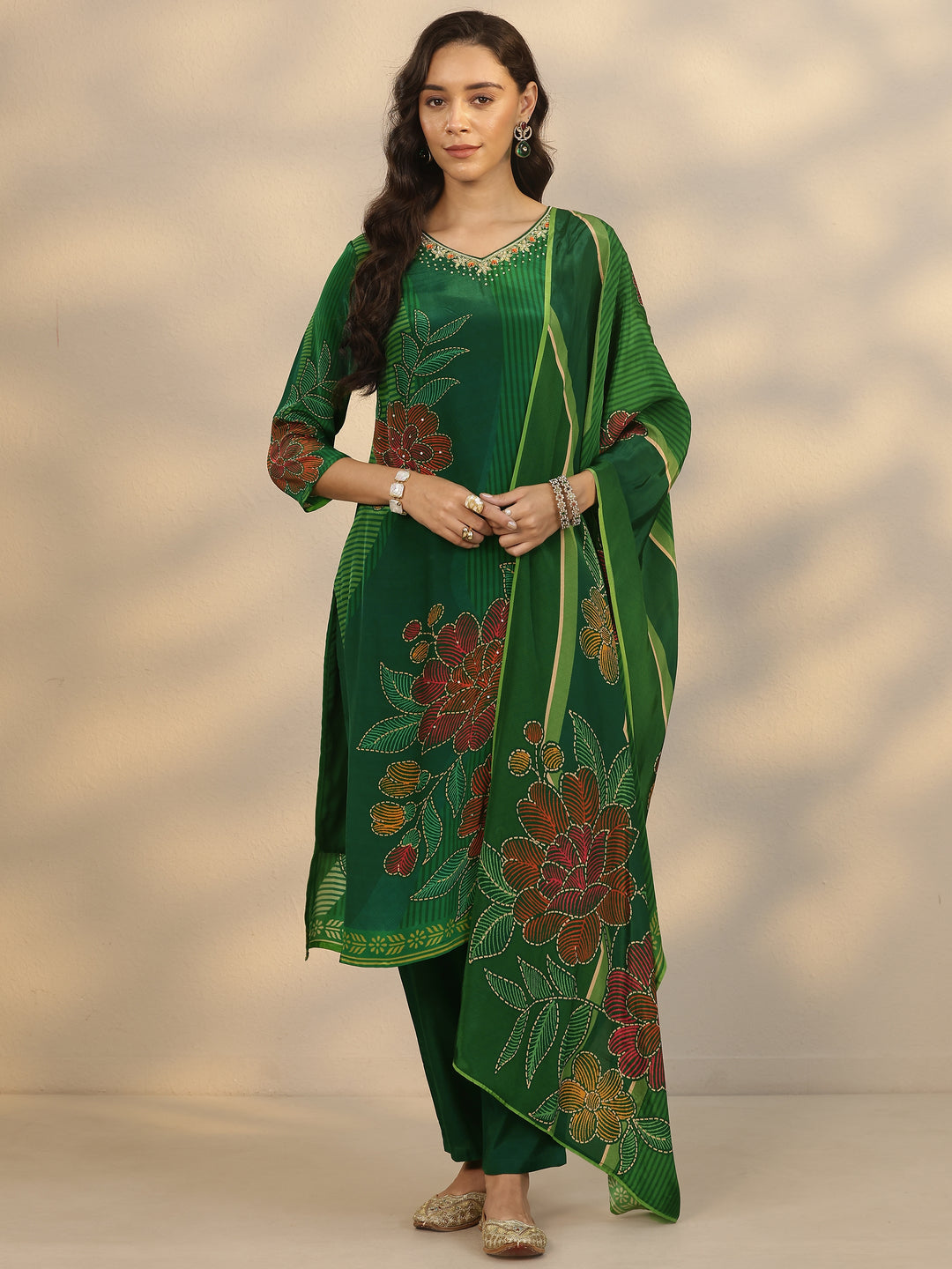  Green Printed Crepe Straight Suit Set With Dupatta 