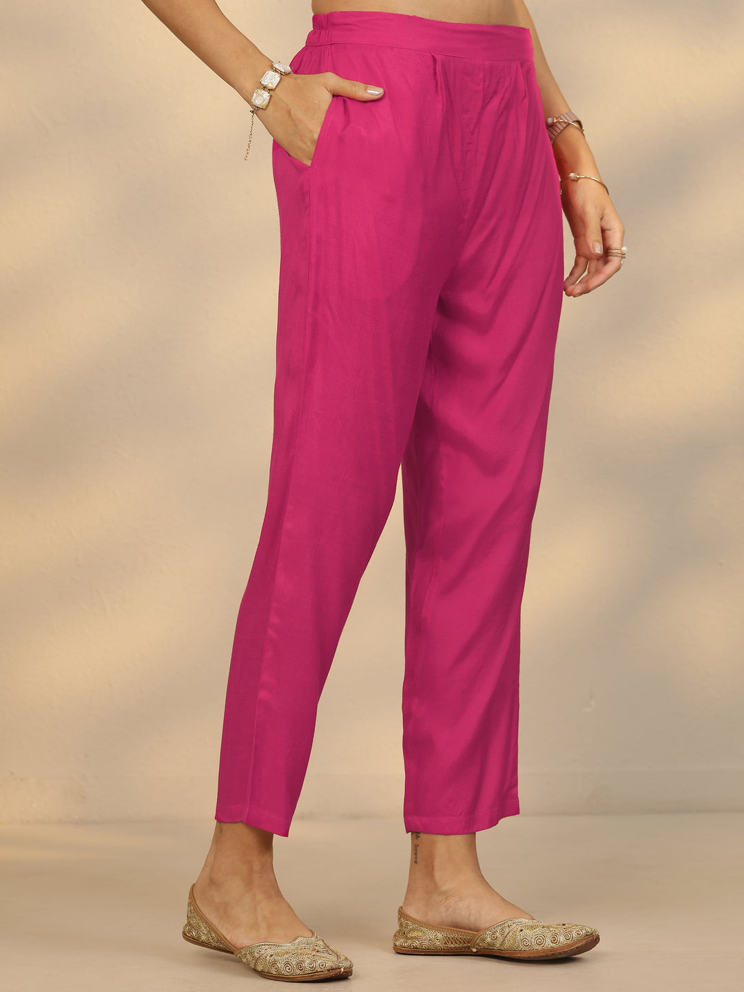  Pink Printed Silk Blend Straight Suit Set With Dupatta 