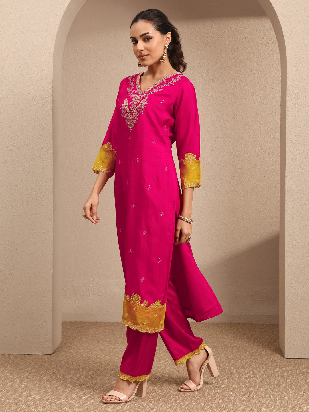  Pink Embroidered Silk Blend Straight Suit Set With Dupatta 