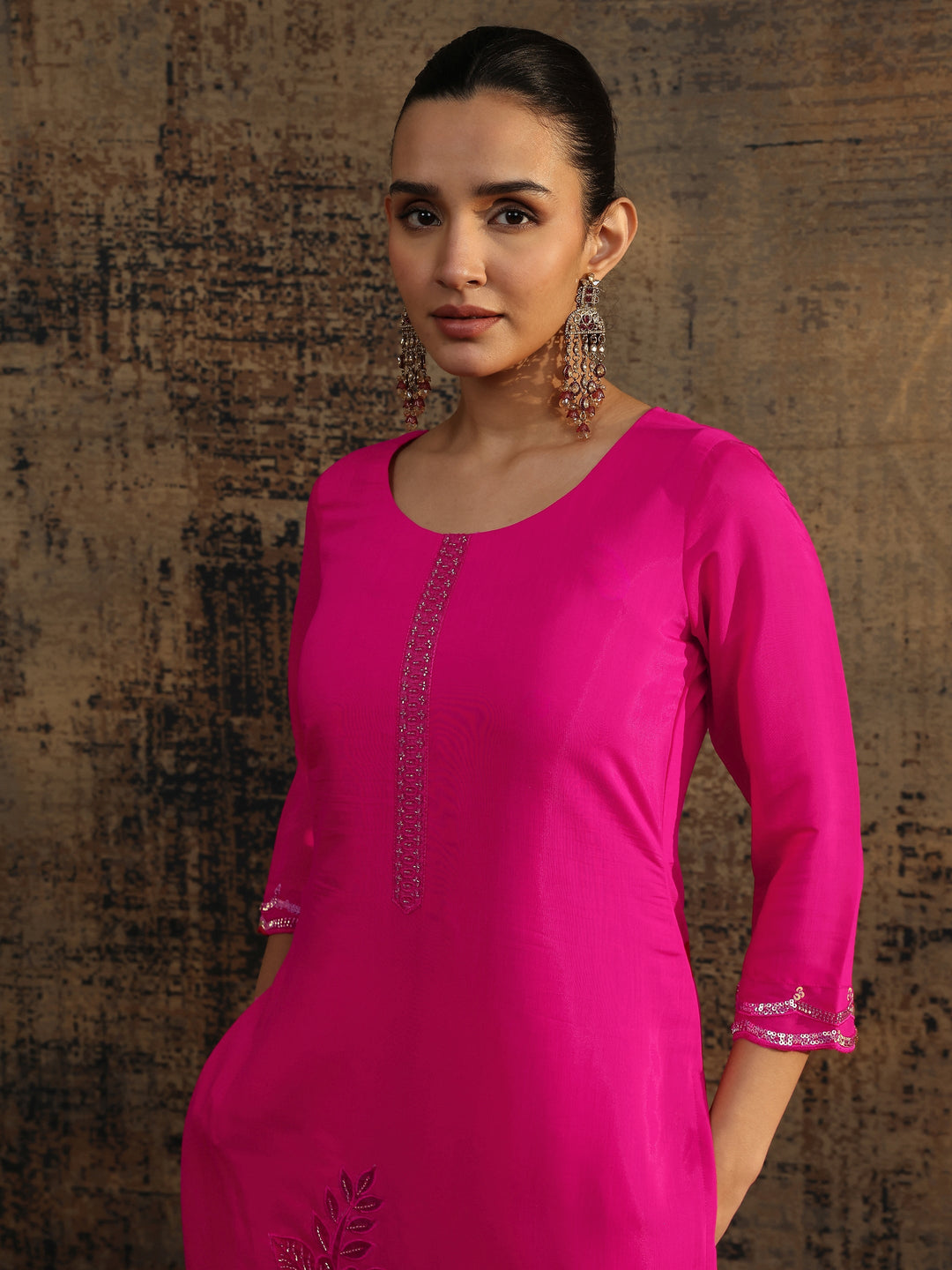  Pink Embroidered Silk Blend Straight Suit Set With Dupatta 