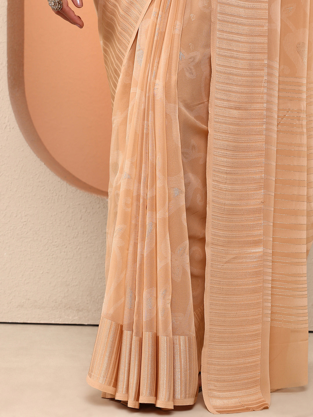  Peach Paisley Printed Georgette Saree With Unstitched Blouse Piece 