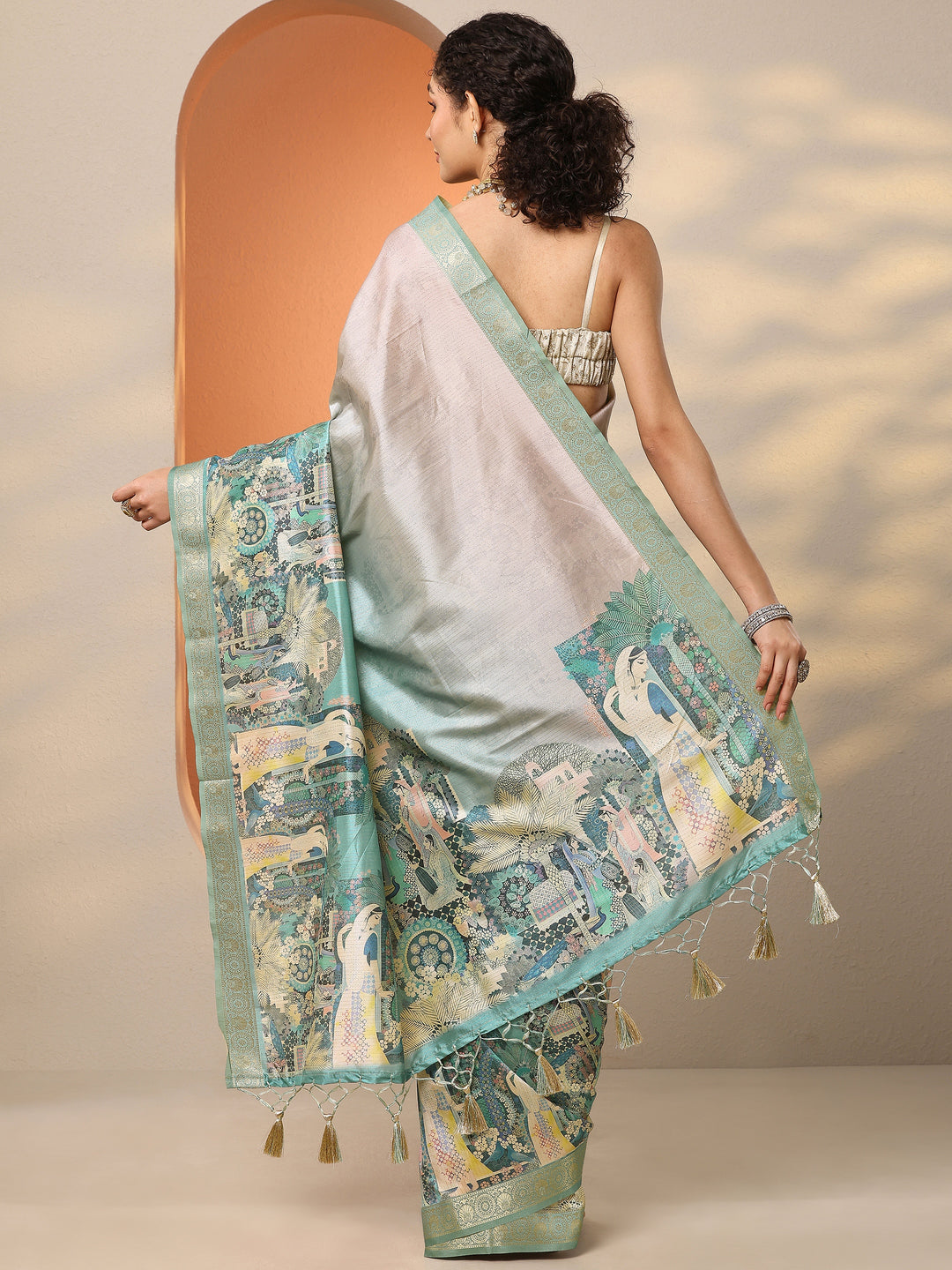  Green Tribal Printed Silk Blend Saree With Unstitched Blouse Piece 