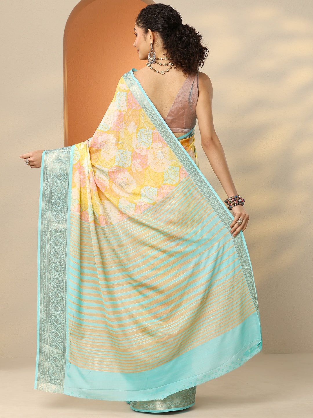  Multi Printed Silk Blend Saree With Unstitched Blouse Piece 