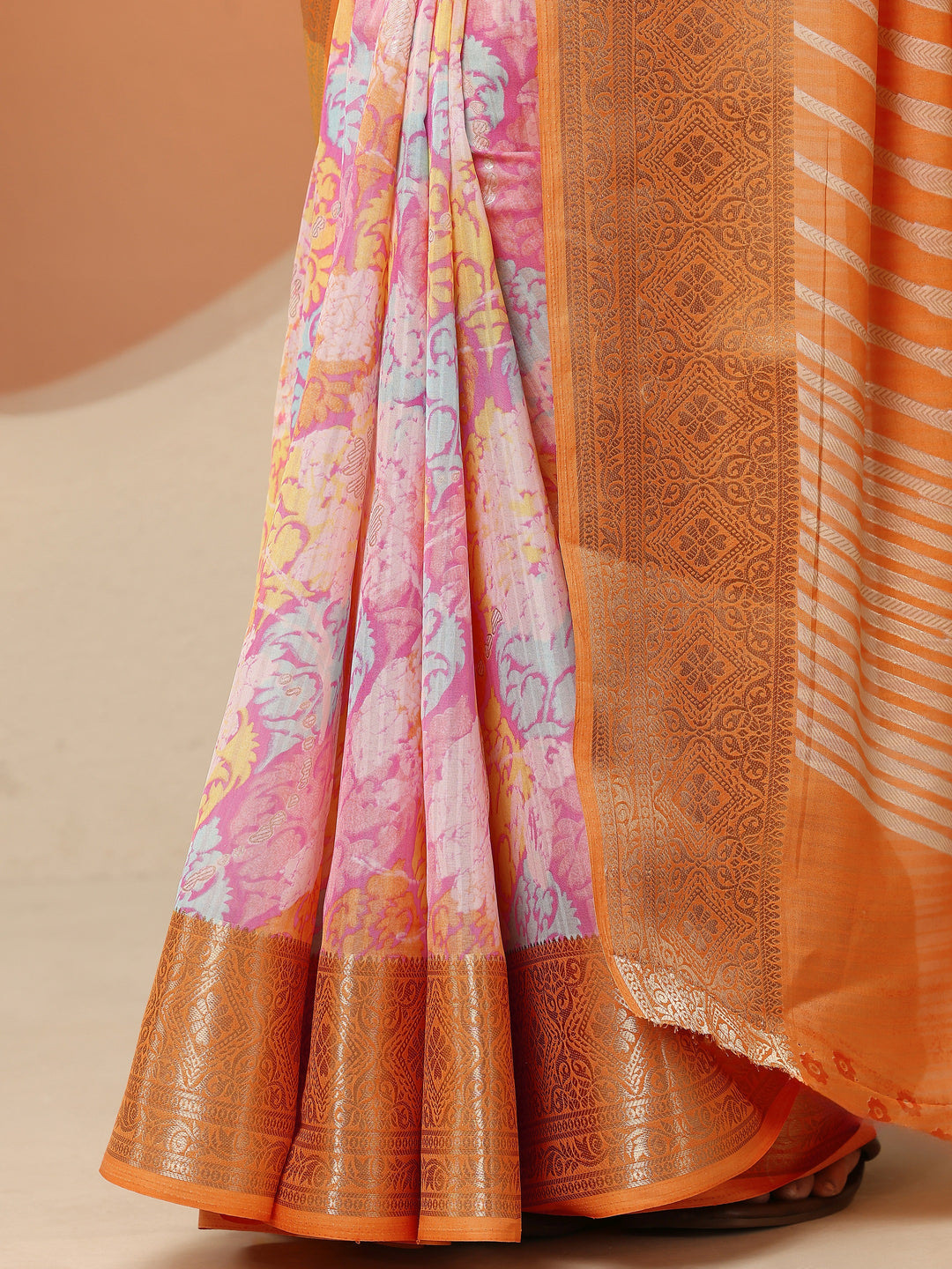  Multi Printed Silk Blend Saree With Unstitched Blouse Piece 