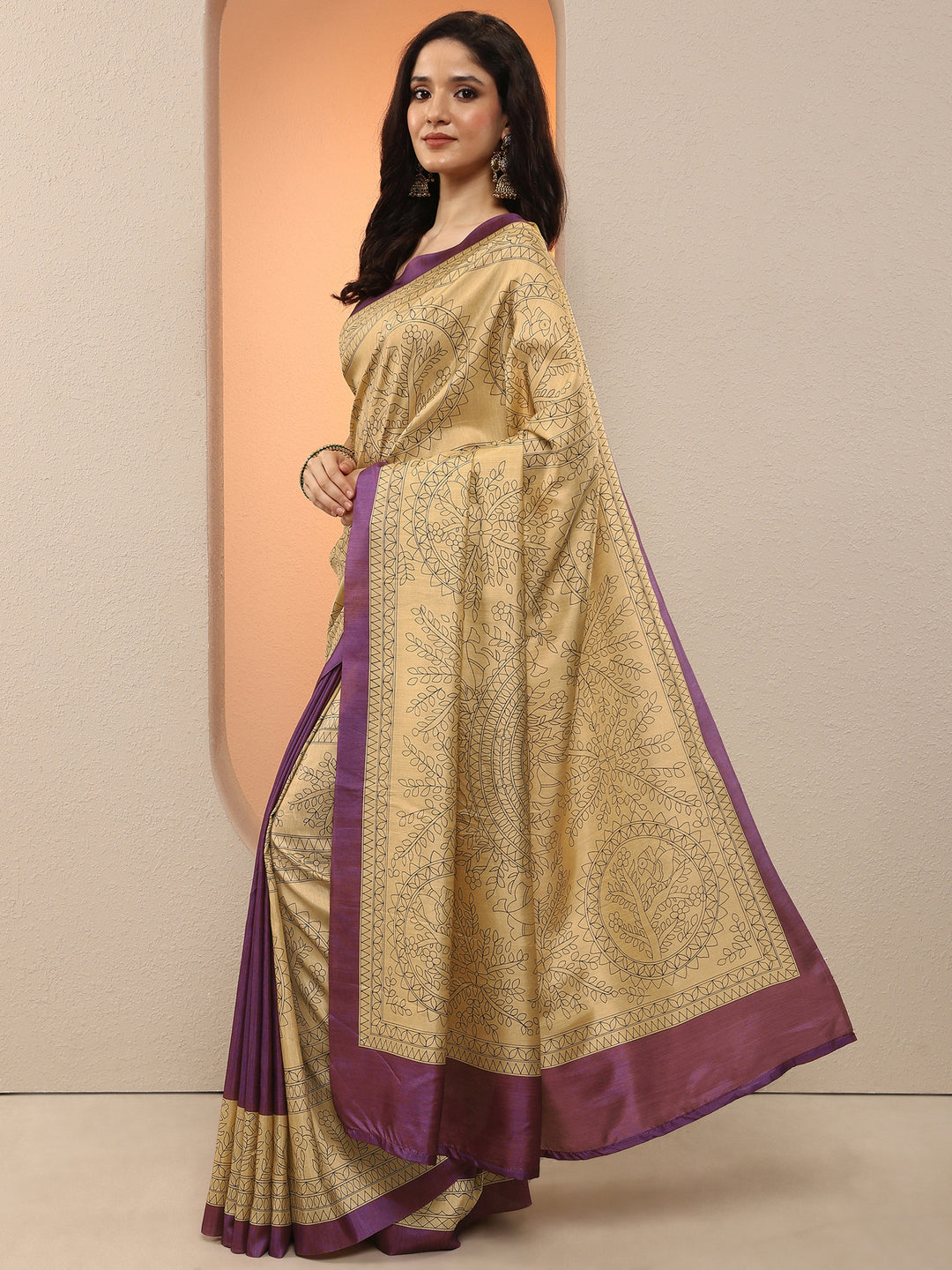  Gold Printed Silk Blend Saree With Unstitched Blouse Piece 