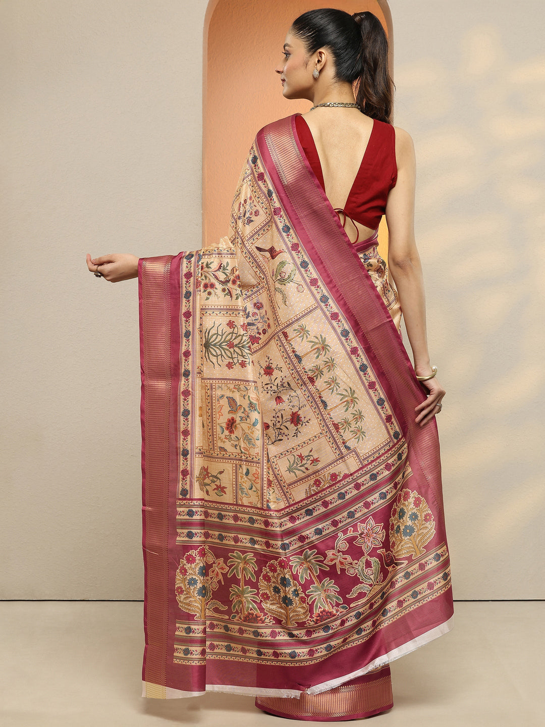  Gold Printed Silk Blend Saree With Unstitched Blouse Piece 