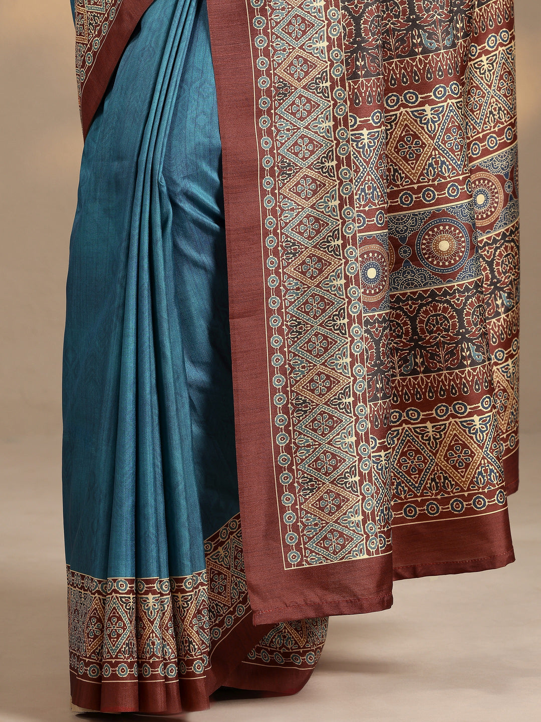  Blue Solid Silk Blend Saree With Unstitched Blouse Piece 
