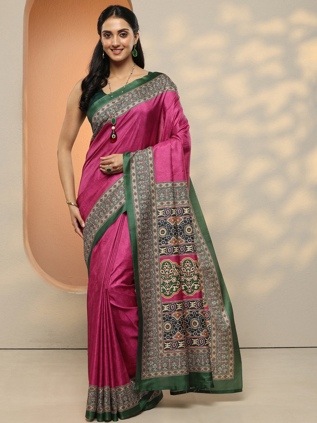  Pink Solid Silk Blend Saree With Unstitched Blouse Piece 
