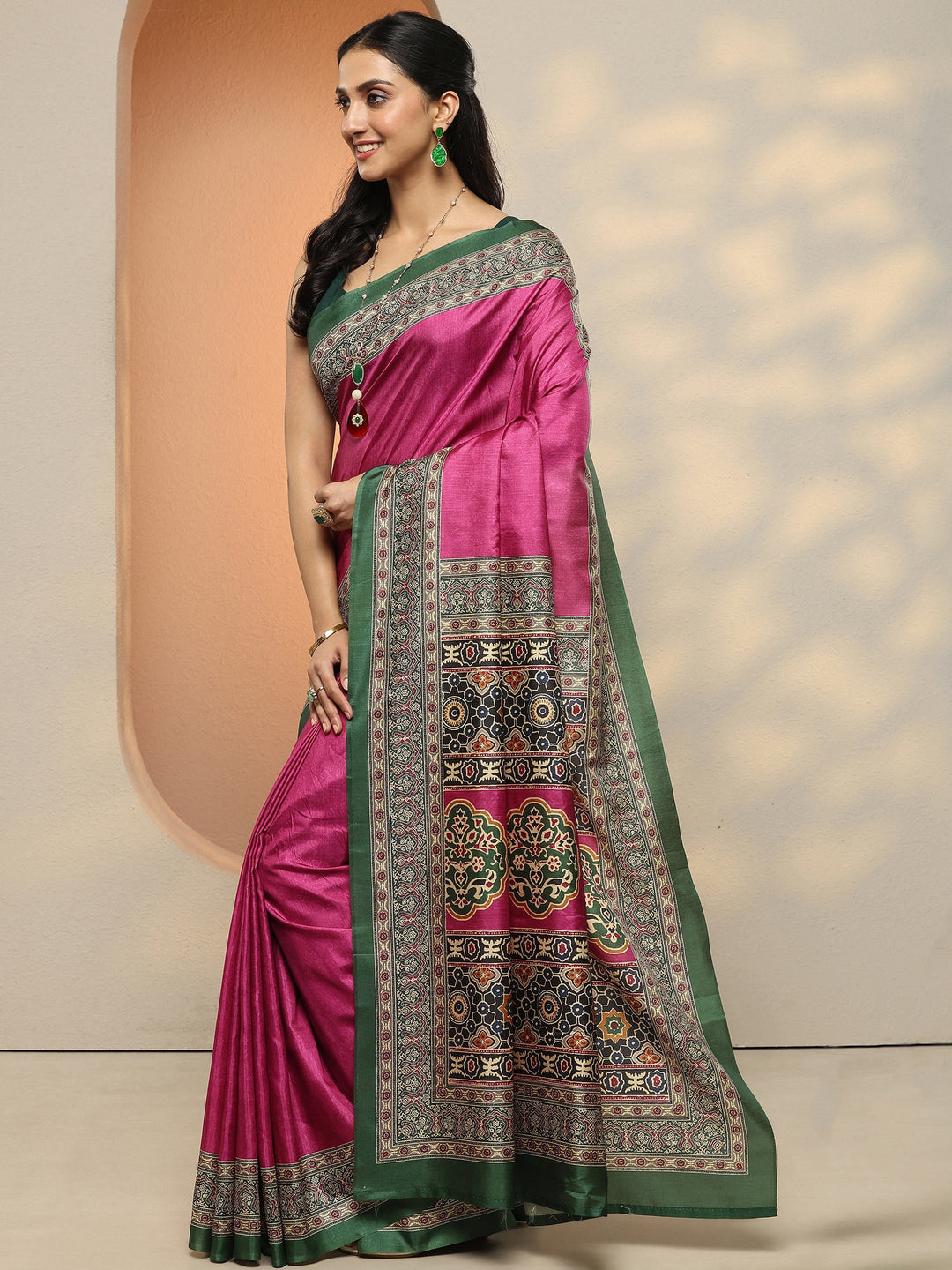  Pink Solid Silk Blend Saree With Unstitched Blouse Piece 