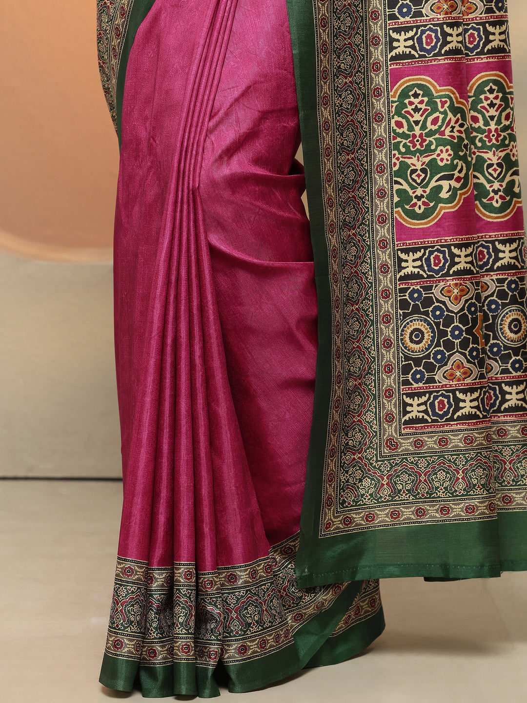 Pink Solid Silk Blend Saree With Unstitched Blouse Piece 