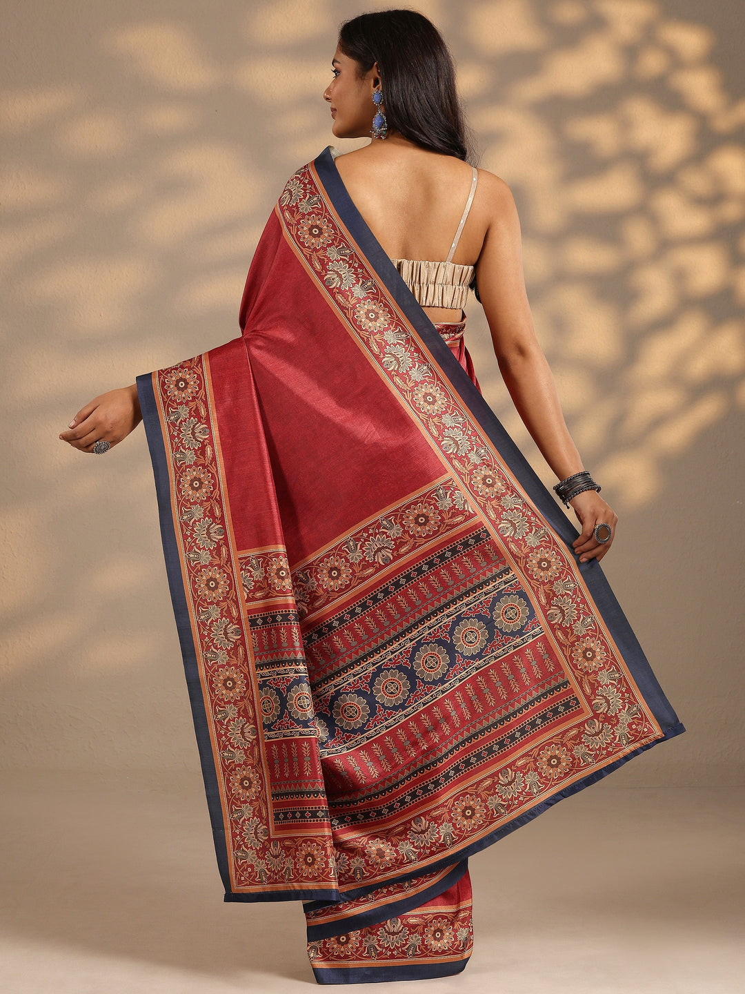  Red Solid Silk Blend Saree With Unstitched Blouse Piece 