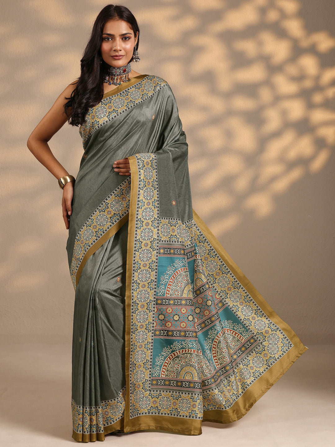  Grey Printed Silk Blend Saree With Unstitched Blouse Piece 