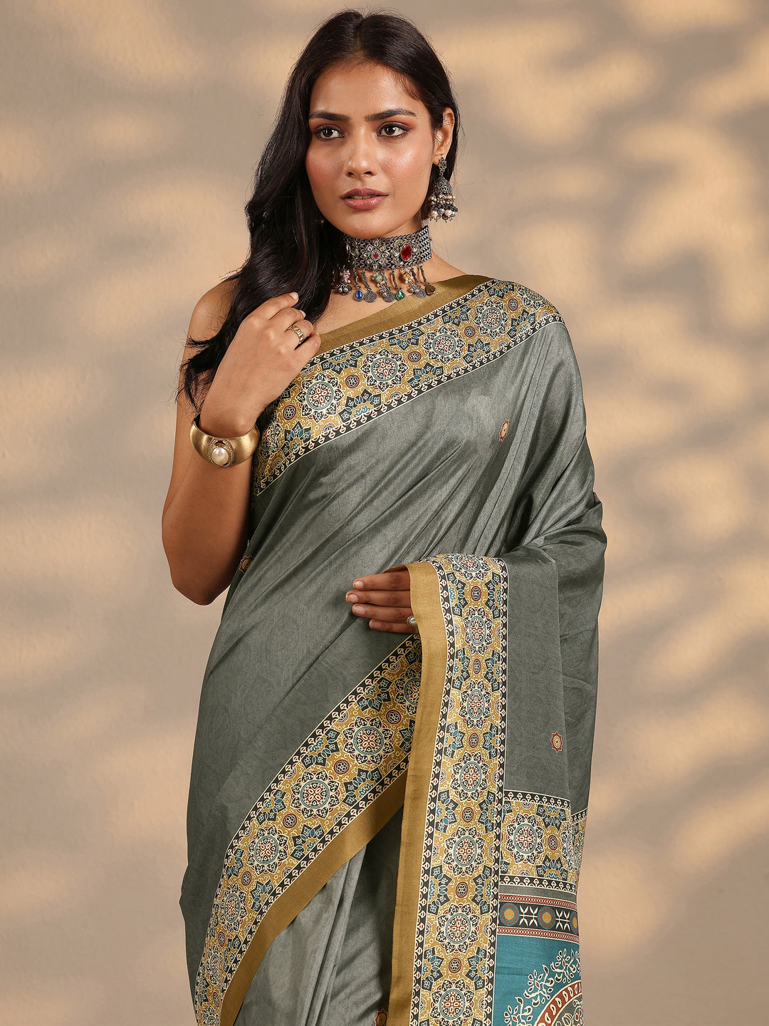  Grey Printed Silk Blend Saree With Unstitched Blouse Piece 