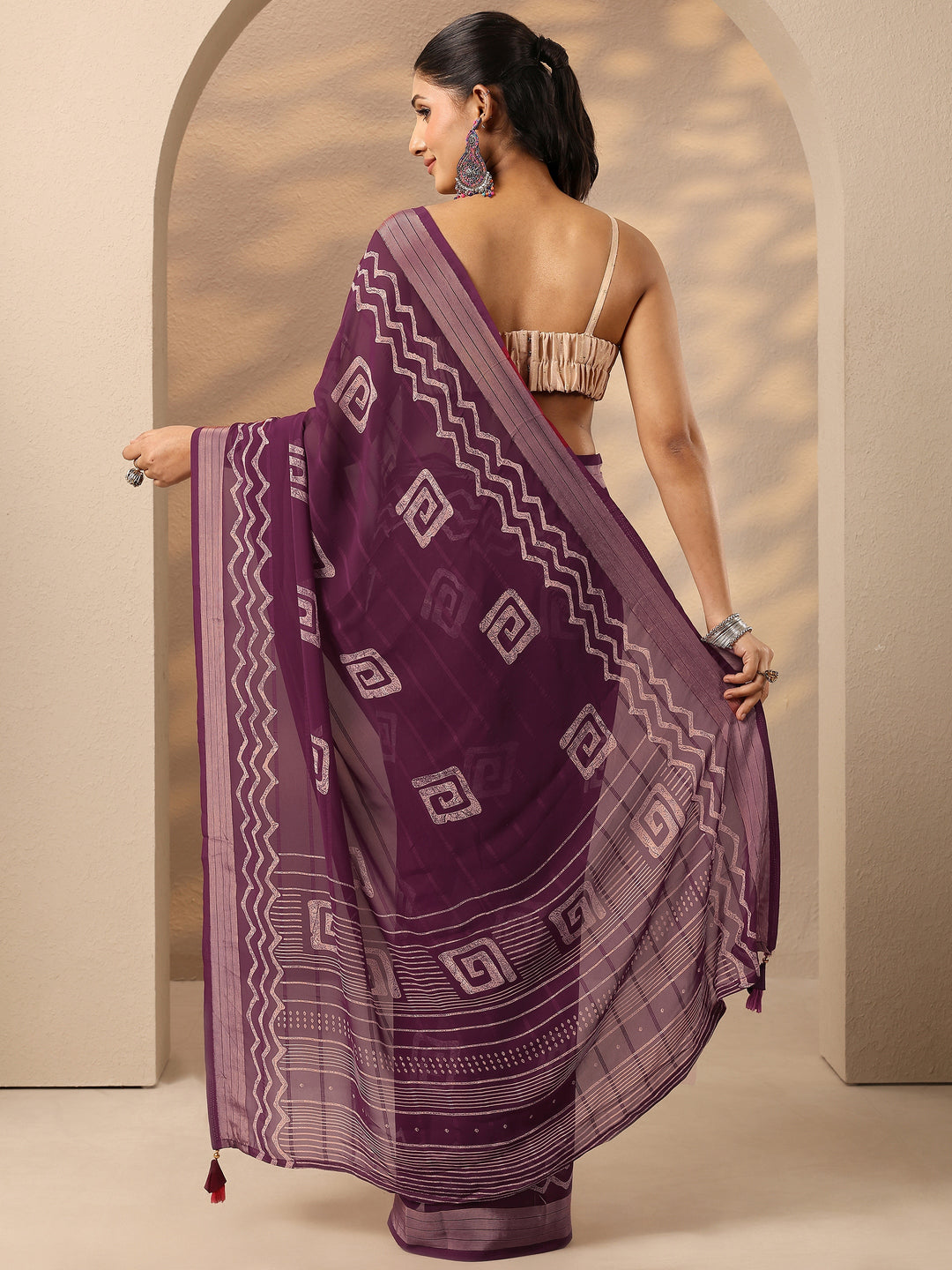  Burgundy Printed Georgette Saree With Unstitched Blouse Piece 