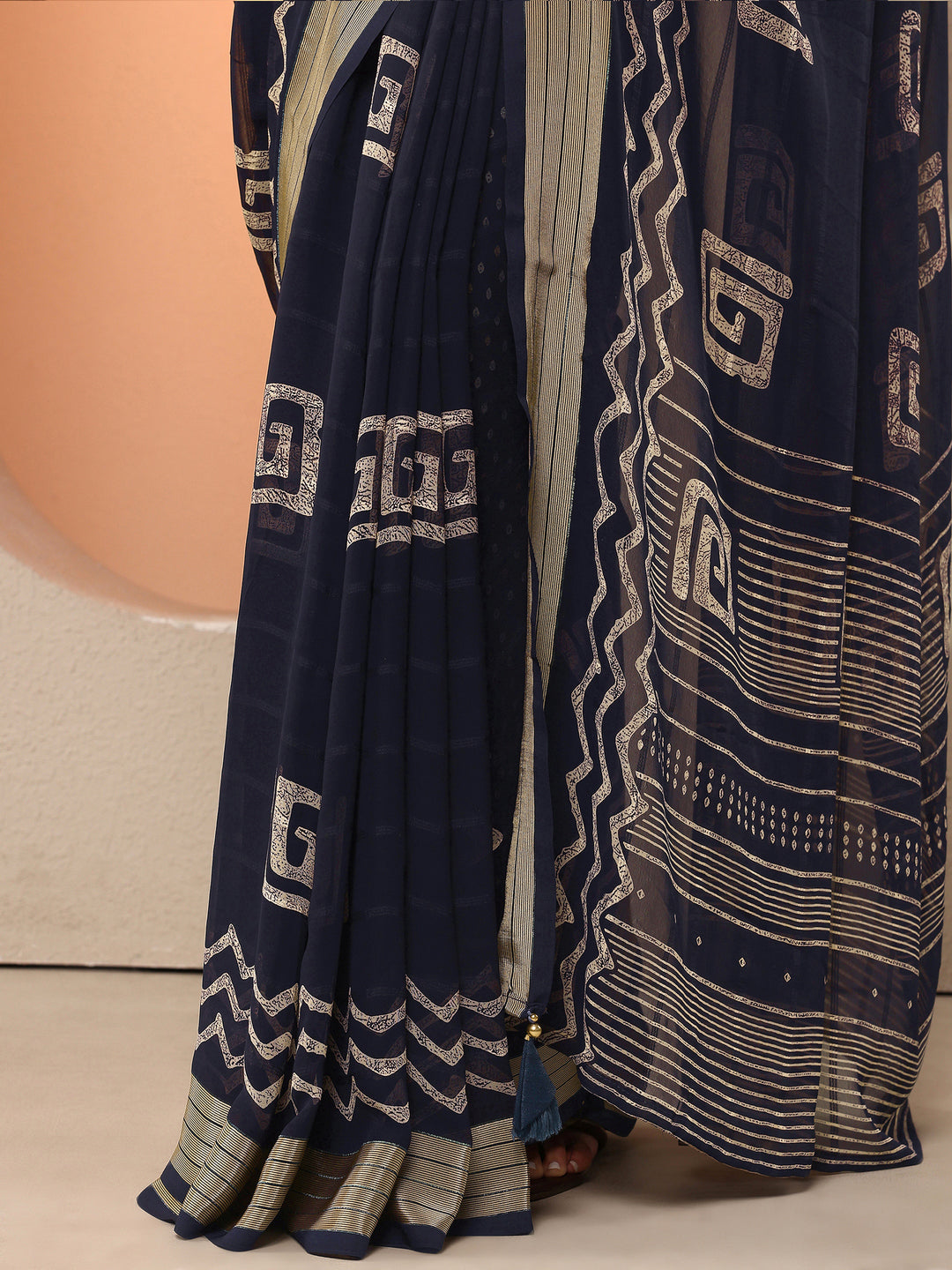  Navy Blue Printed Georgette Saree With Unstitched Blouse Piece 