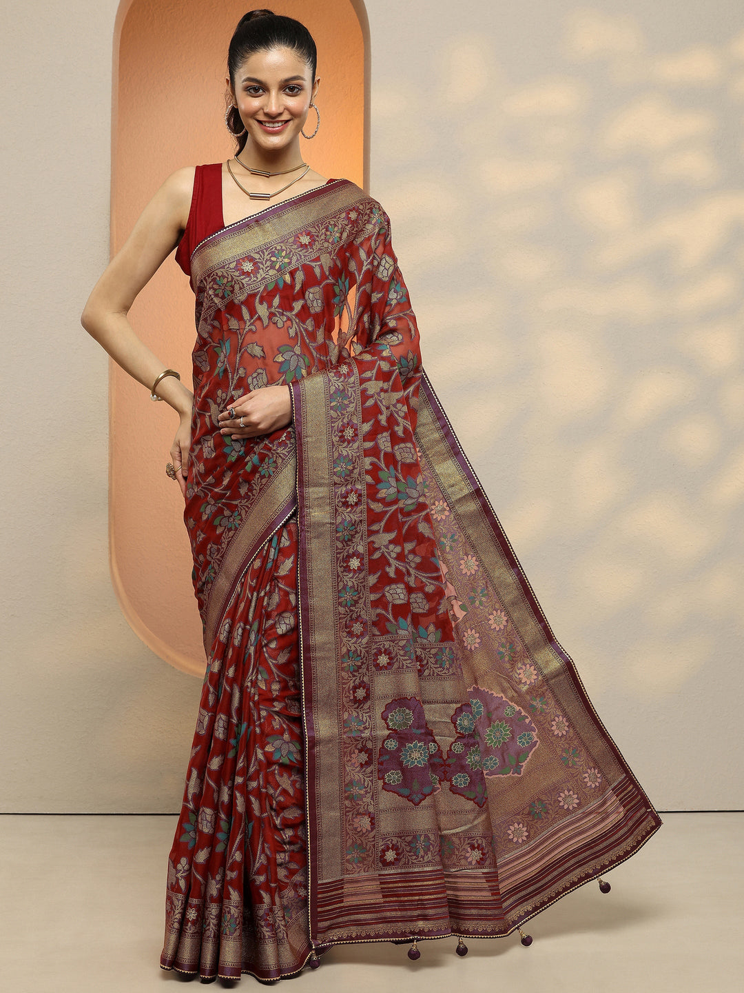  Maroon Printed Georgette Saree With Unstitched Blouse Piece 