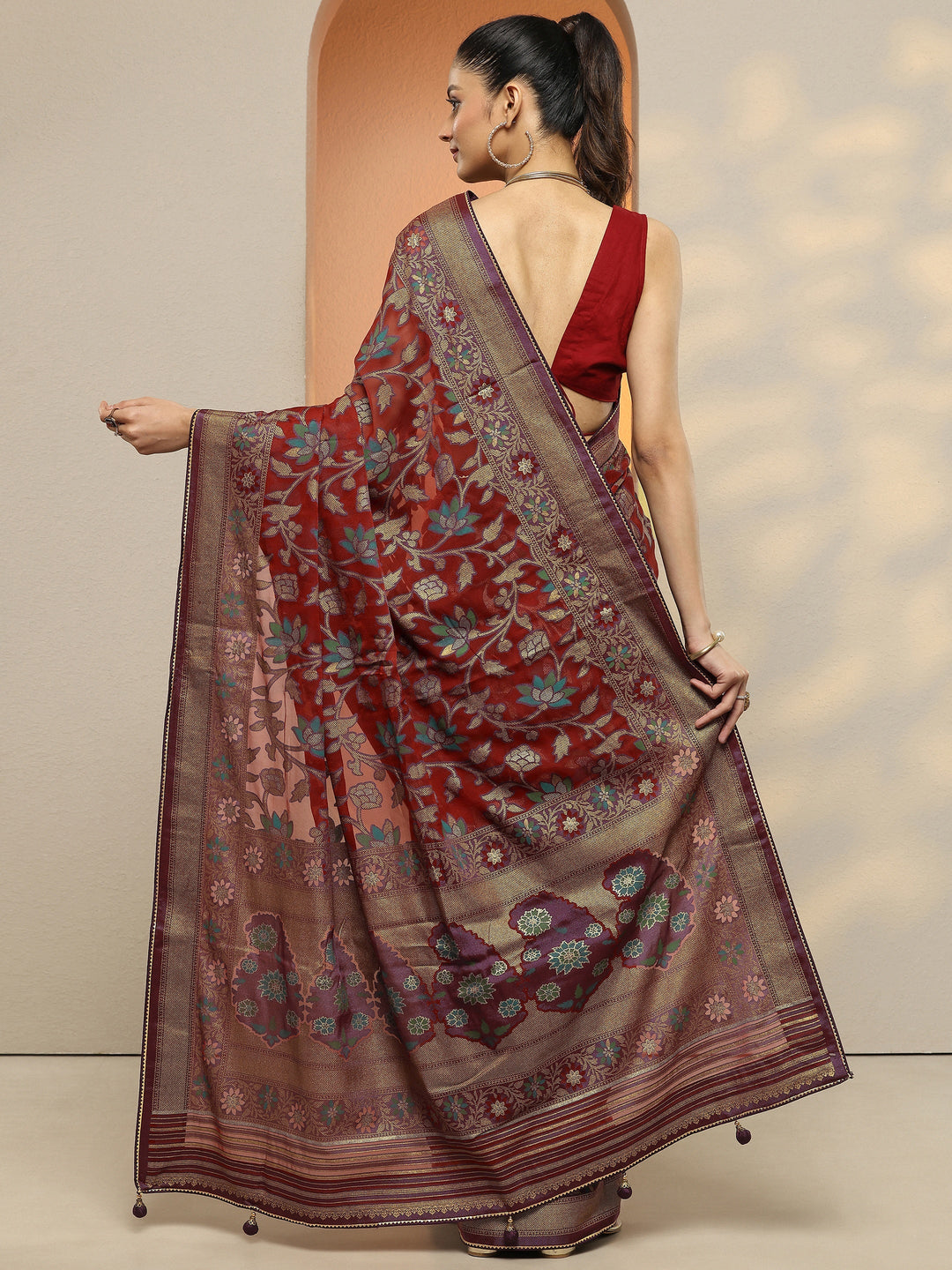  Maroon Printed Georgette Saree With Unstitched Blouse Piece 