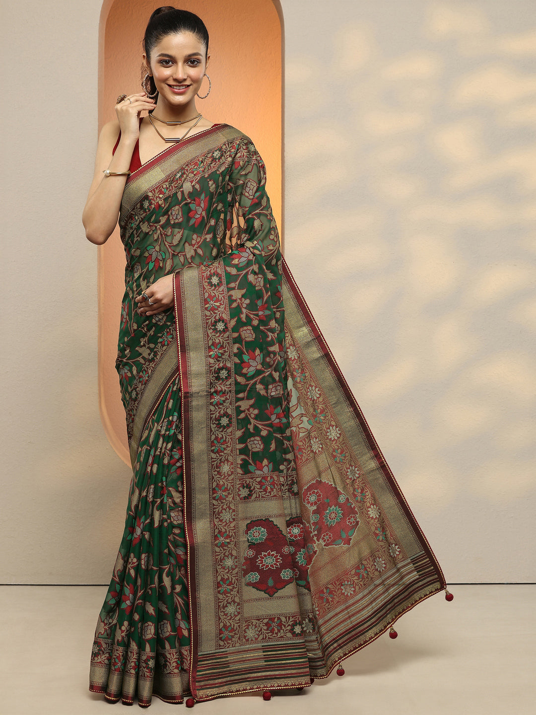  Green Printed Georgette Saree With Unstitched Blouse Piece 