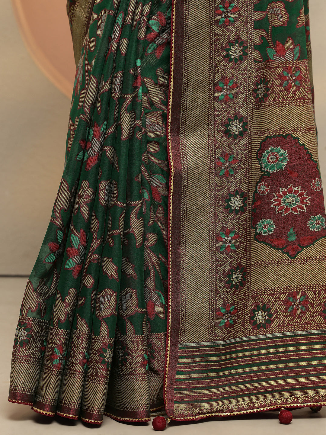  Green Printed Georgette Saree With Unstitched Blouse Piece 
