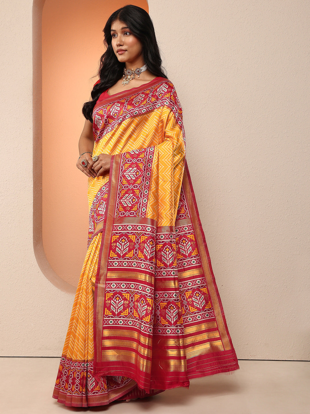  Mustard Chevron Woven Design Silk Blend Saree With Unstitched Blouse Piece 