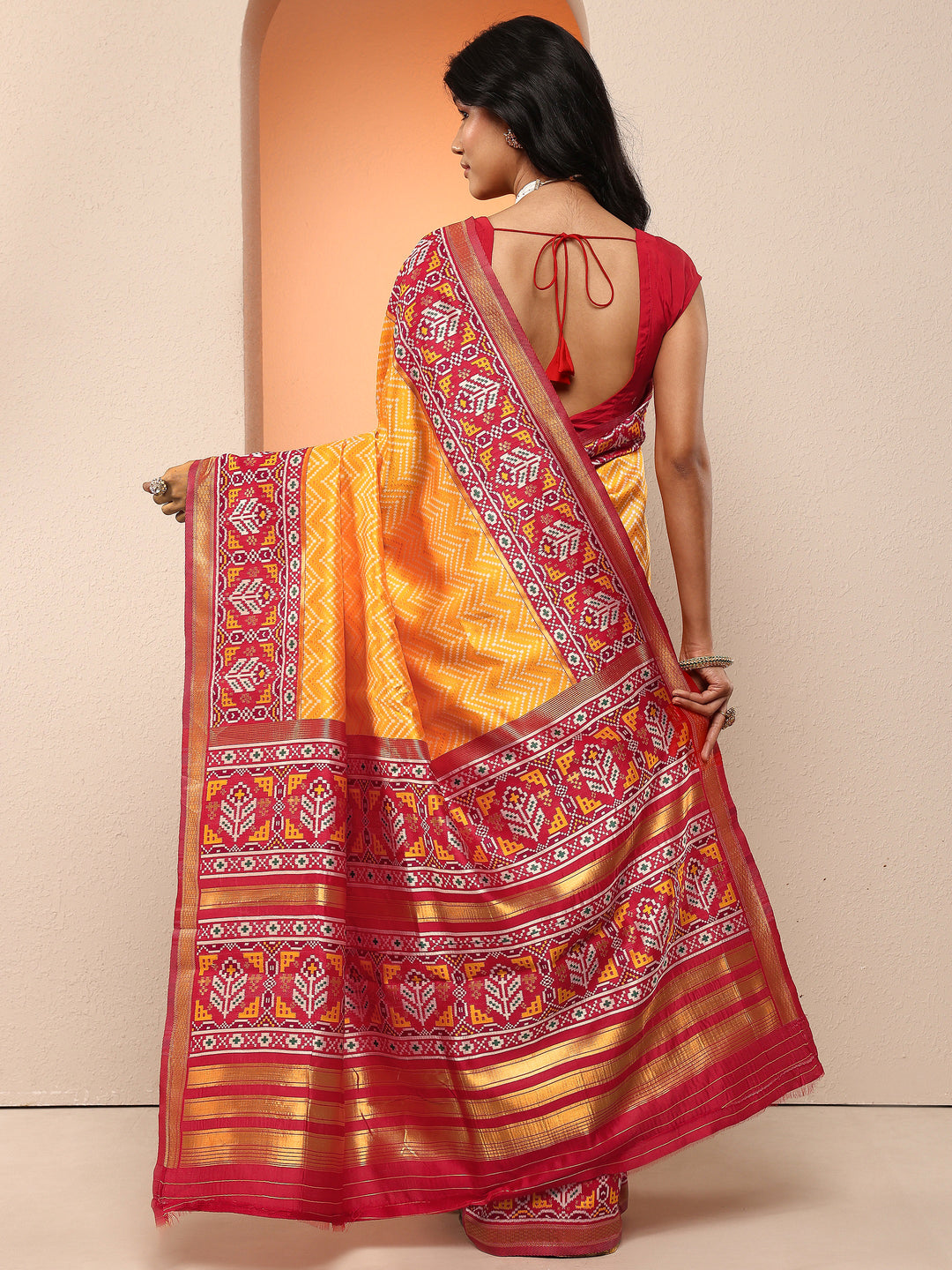  Mustard Chevron Woven Design Silk Blend Saree With Unstitched Blouse Piece 