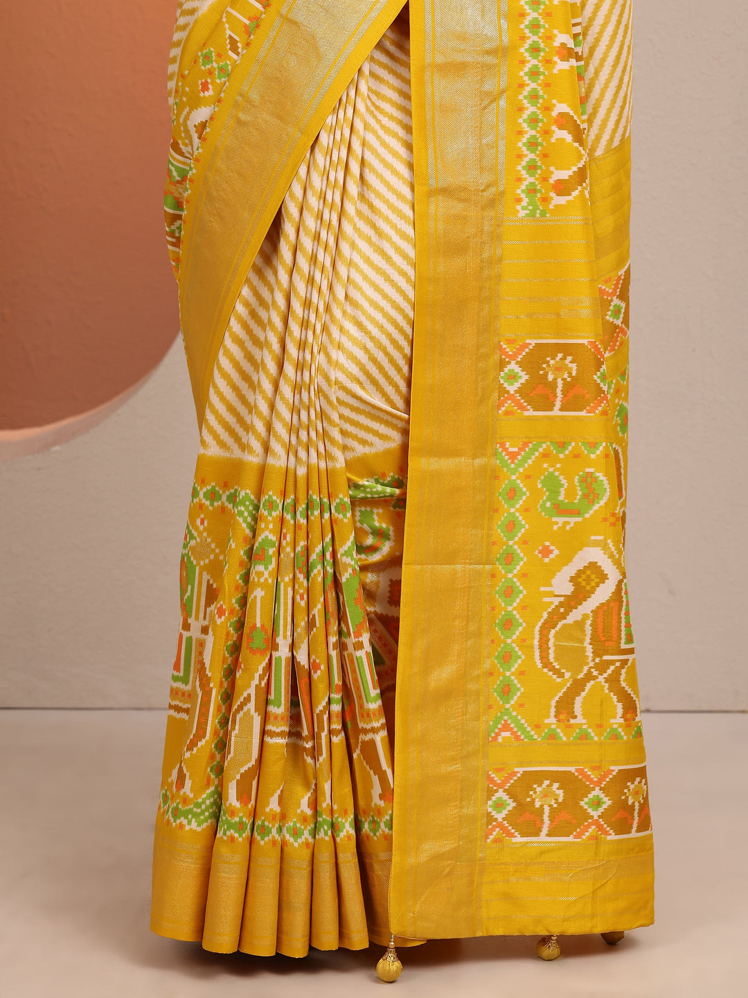 Yellow Leheriya Printed Silk Blend Saree With Unstitched Blouse Piece 