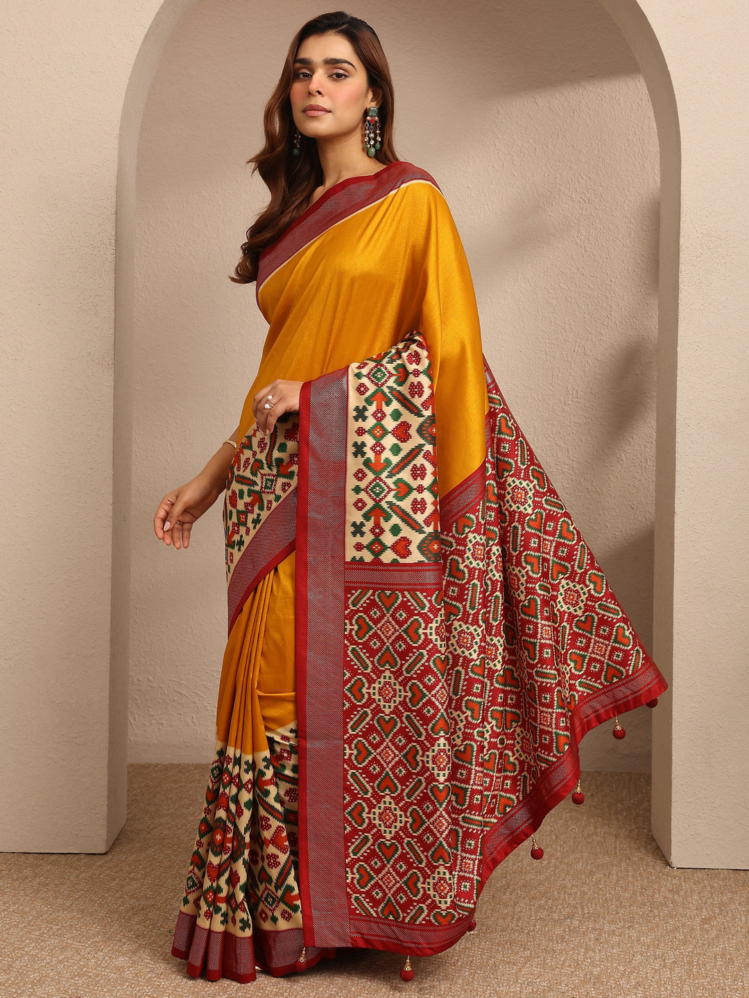  Mustard Solid Silk Blend Saree With Unstitched Blouse Piece 