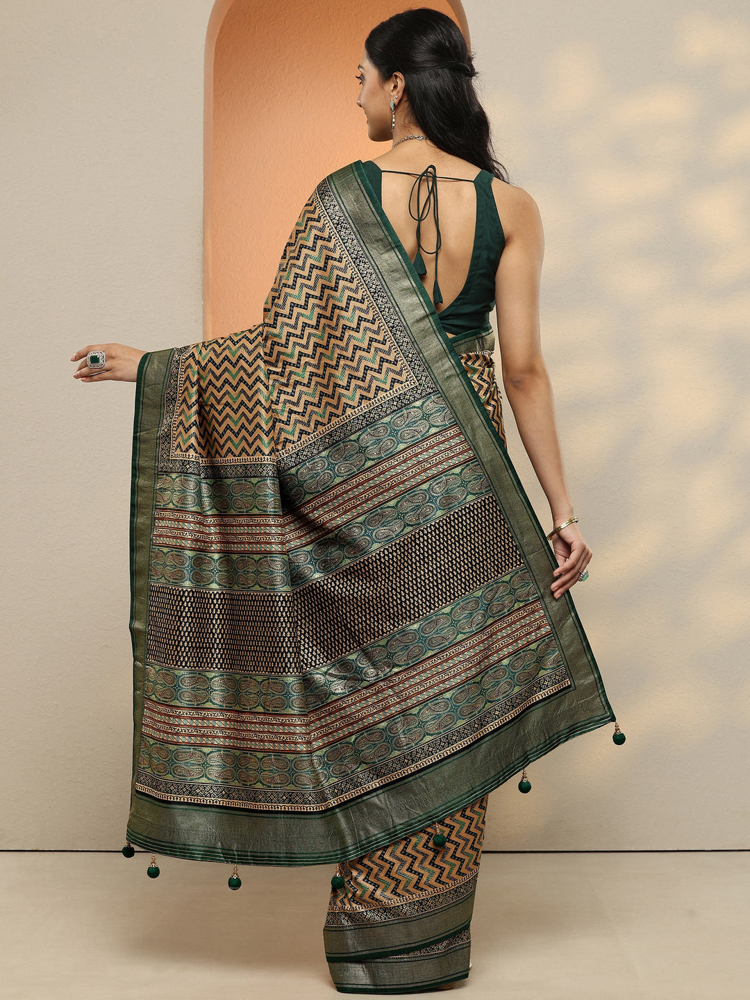  Green Chevron Printed Silk Blend Saree With Unstitched Blouse Piece 