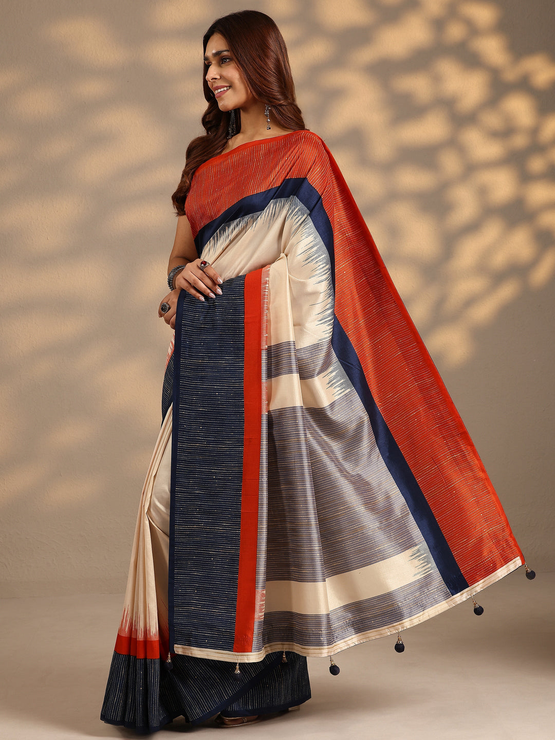  Beige Solid Silk Blend Saree With Unstitched Blouse Piece 