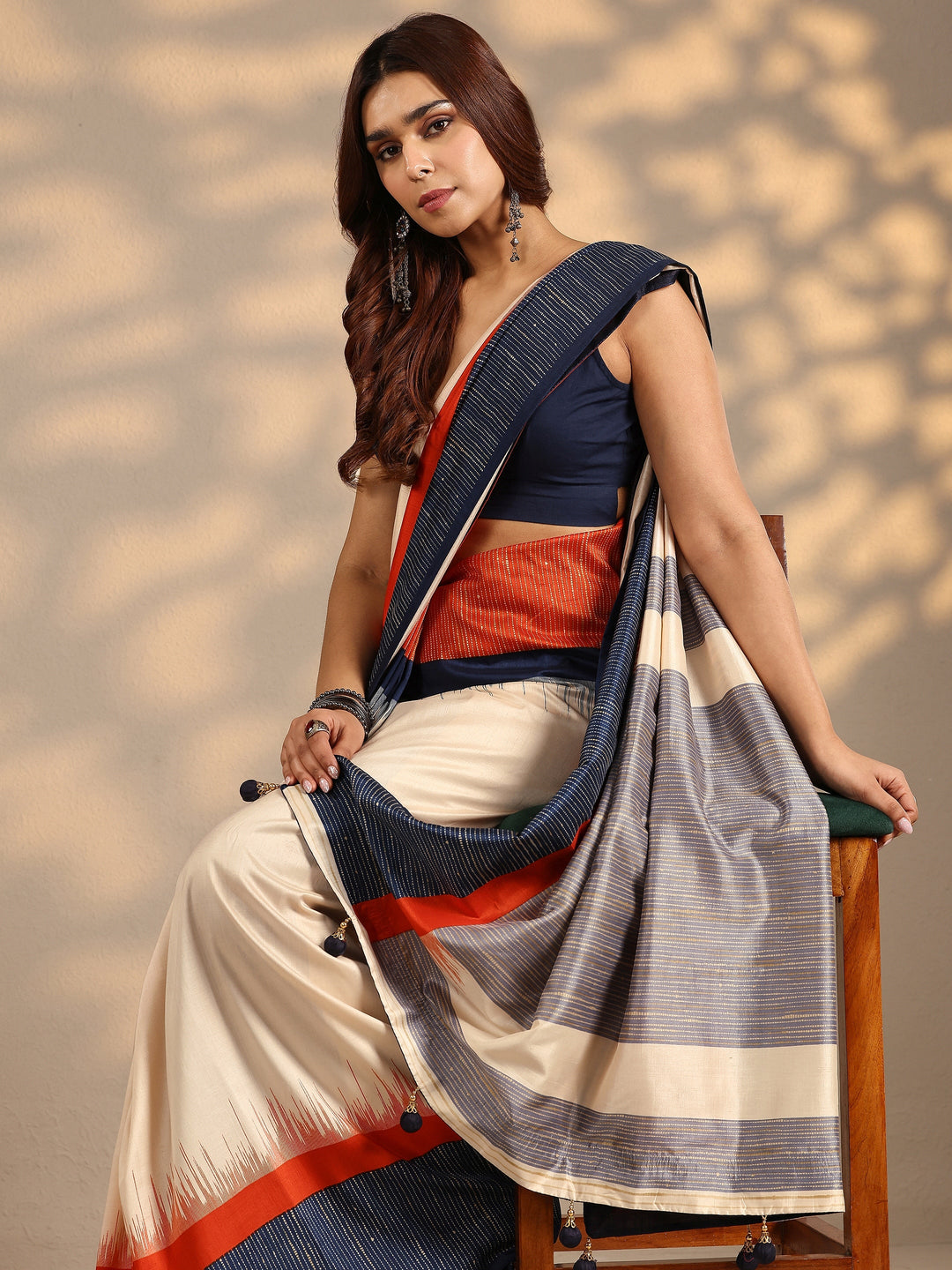  Beige Solid Silk Blend Saree With Unstitched Blouse Piece 