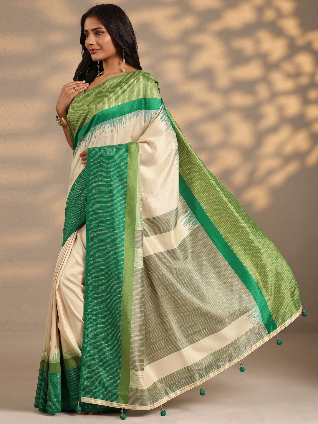 Beige Solid Silk Blend Saree With Unstitched Blouse Piece 